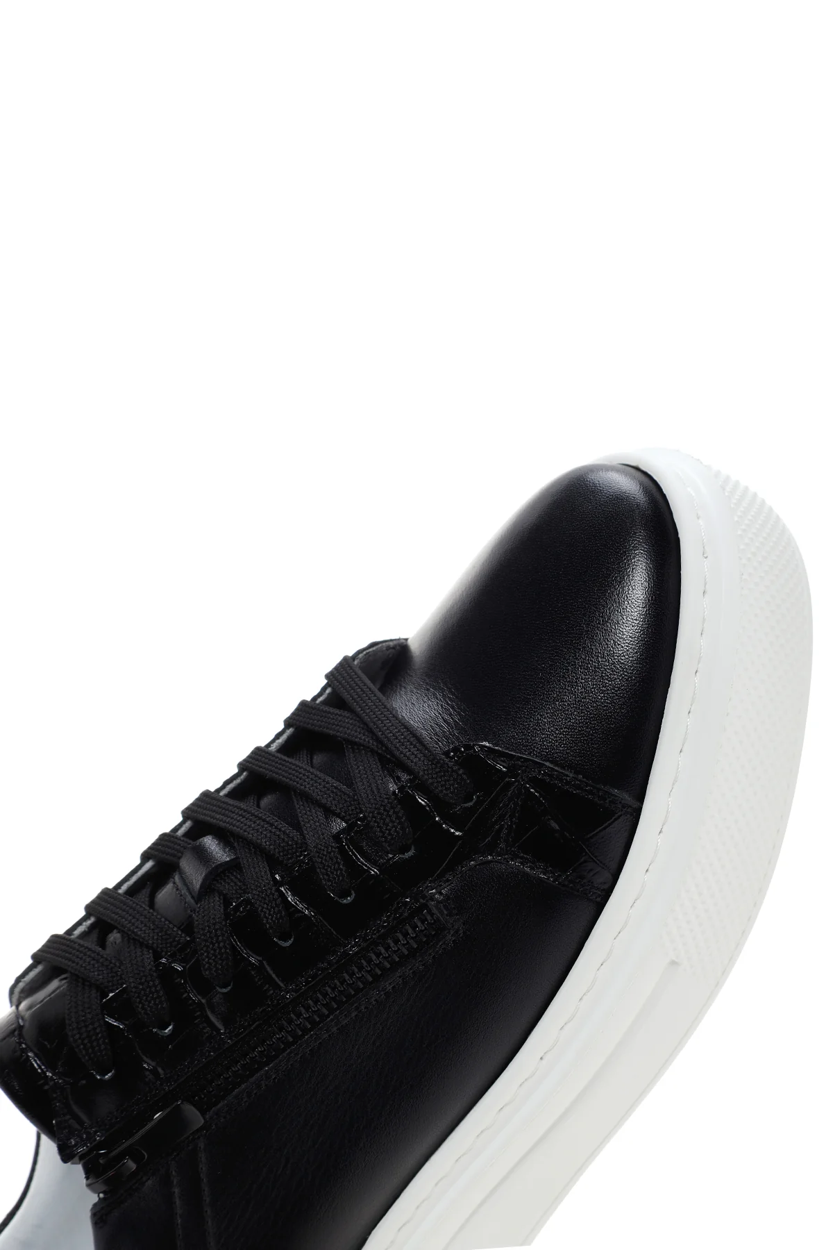 Erkek Siyah Kalın Tabanlı Bağcıklı Deri Sneaker - Image 10