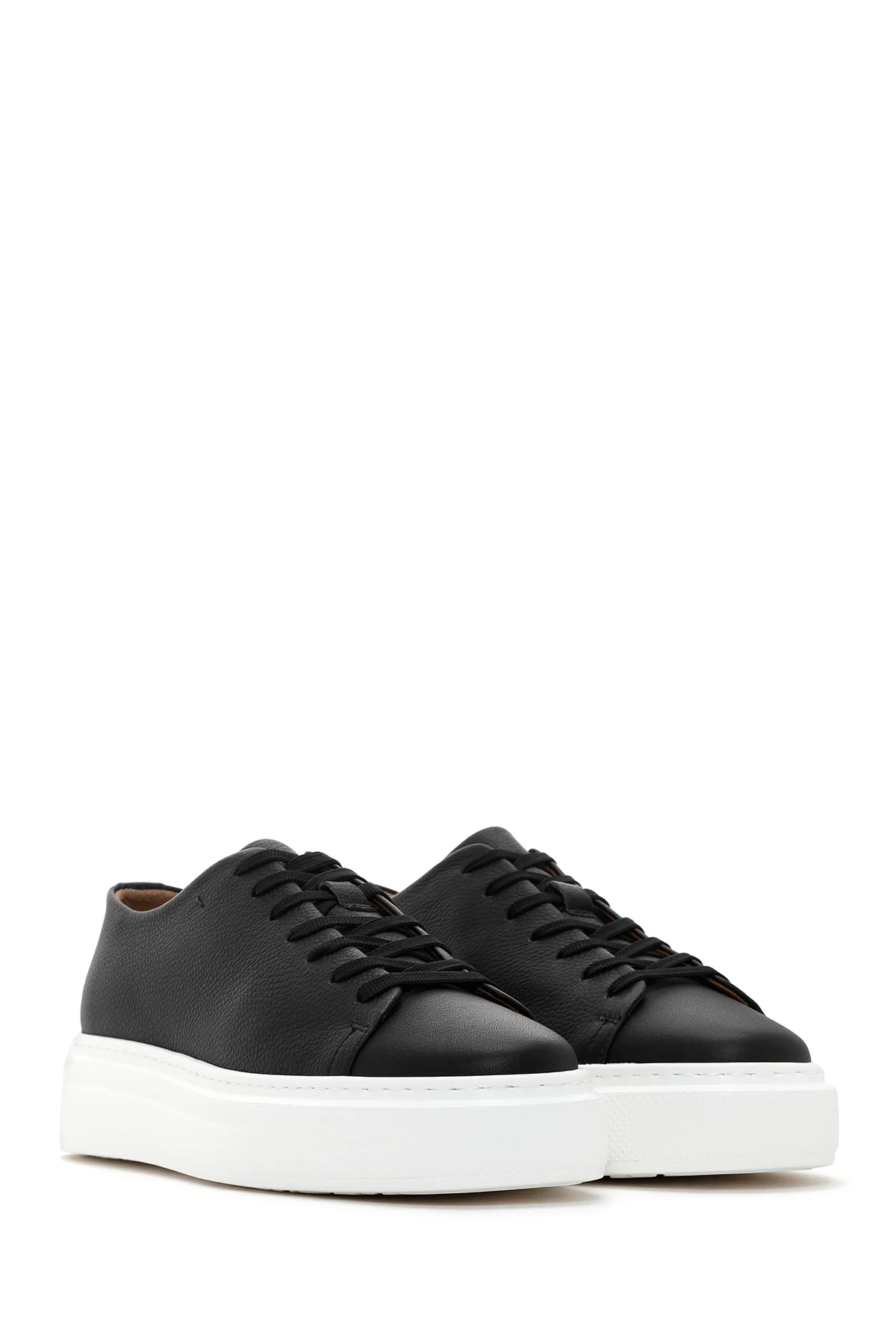 Erkek Siyah Kalın Tabanlı Bağcıklı Deri Sneaker - Image 3