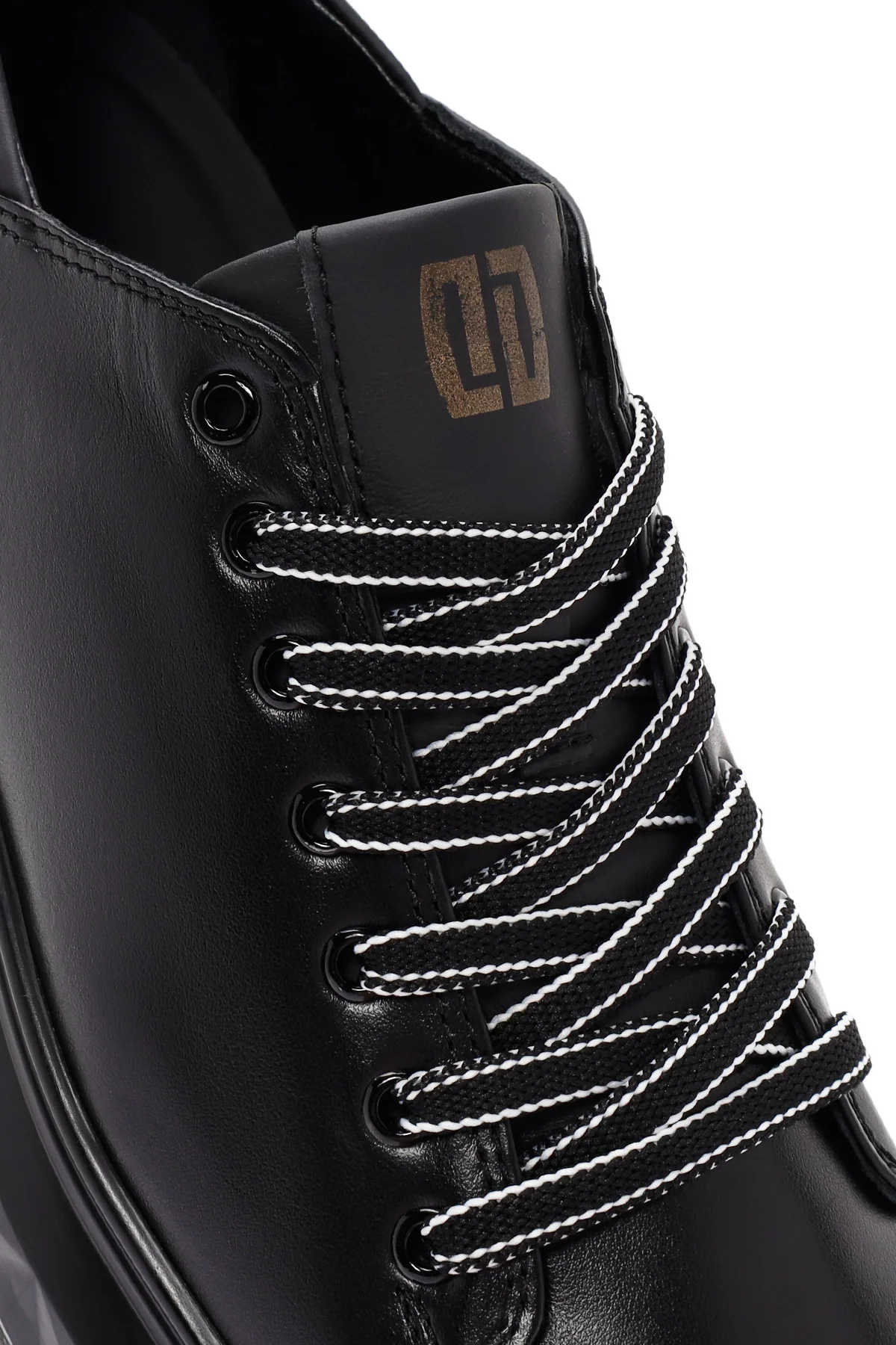 Erkek Siyah Kalın Tabanlı Bağcıklı Deri Sneaker - Image 10