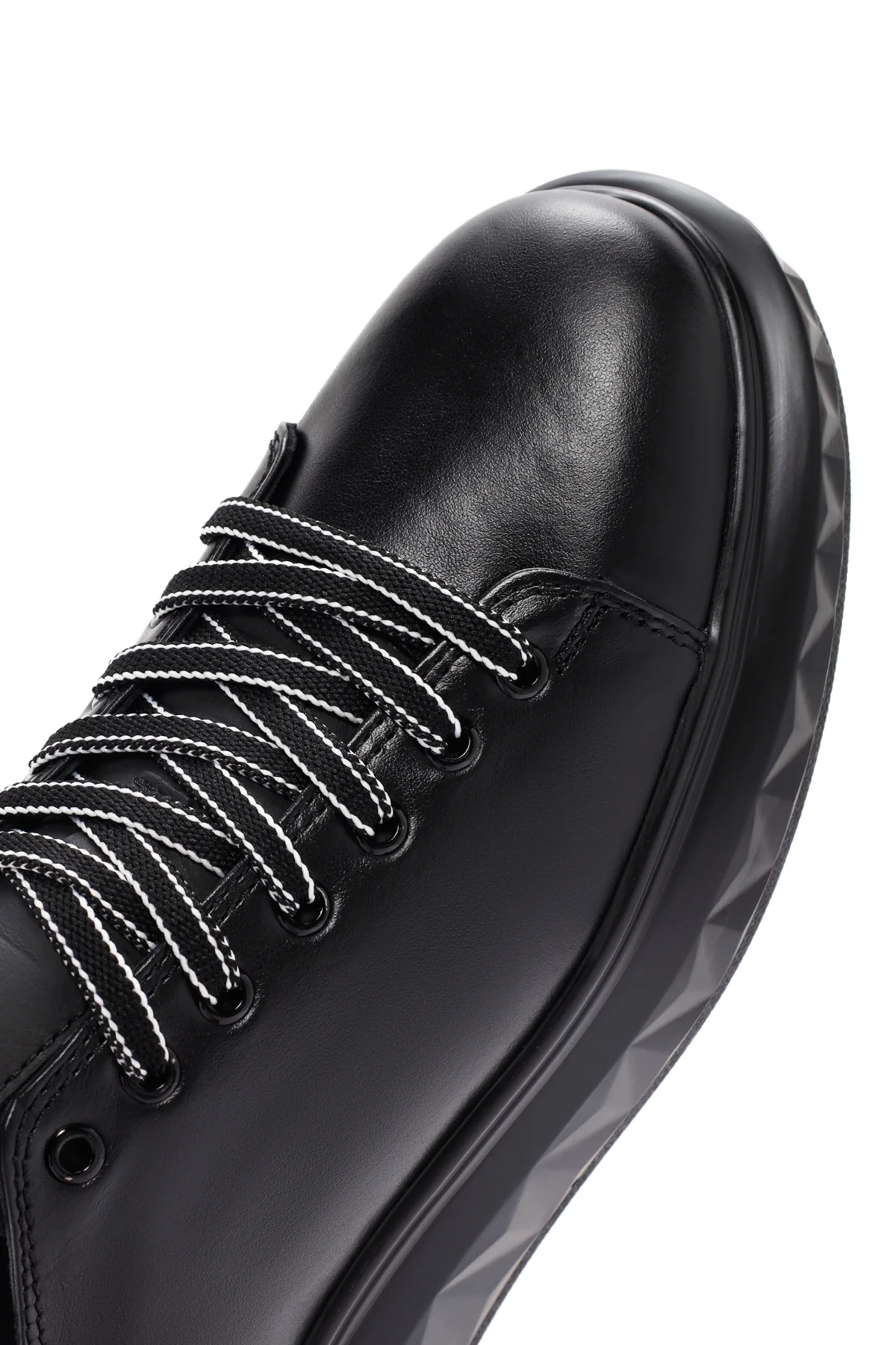 Erkek Siyah Kalın Tabanlı Bağcıklı Deri Sneaker - Image 9