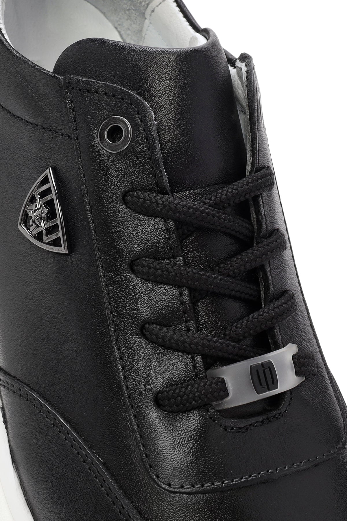 Erkek Siyah Kalın Tabanlı Bağcıklı Deri Sneaker - Image 10