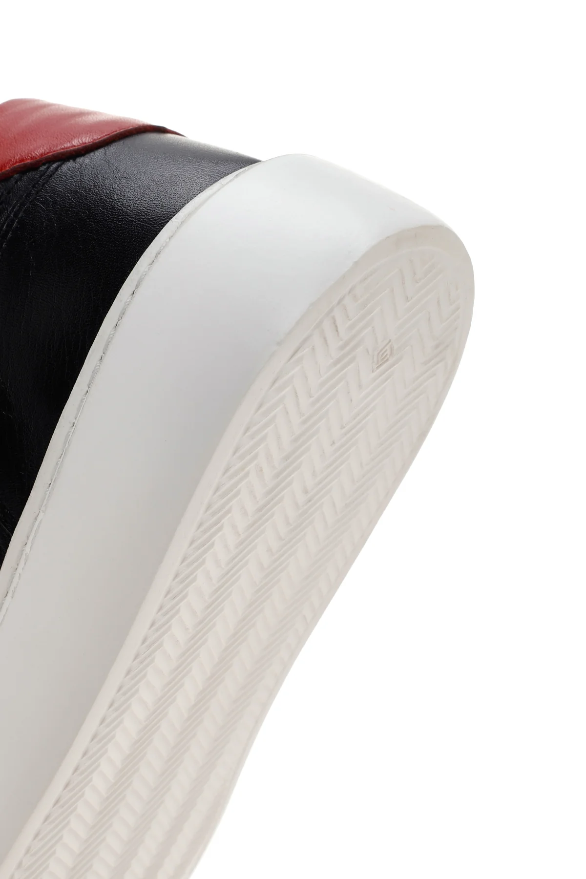 Erkek Siyah Kalın Tabanlı Bağcıklı Deri Sneaker - Image 8