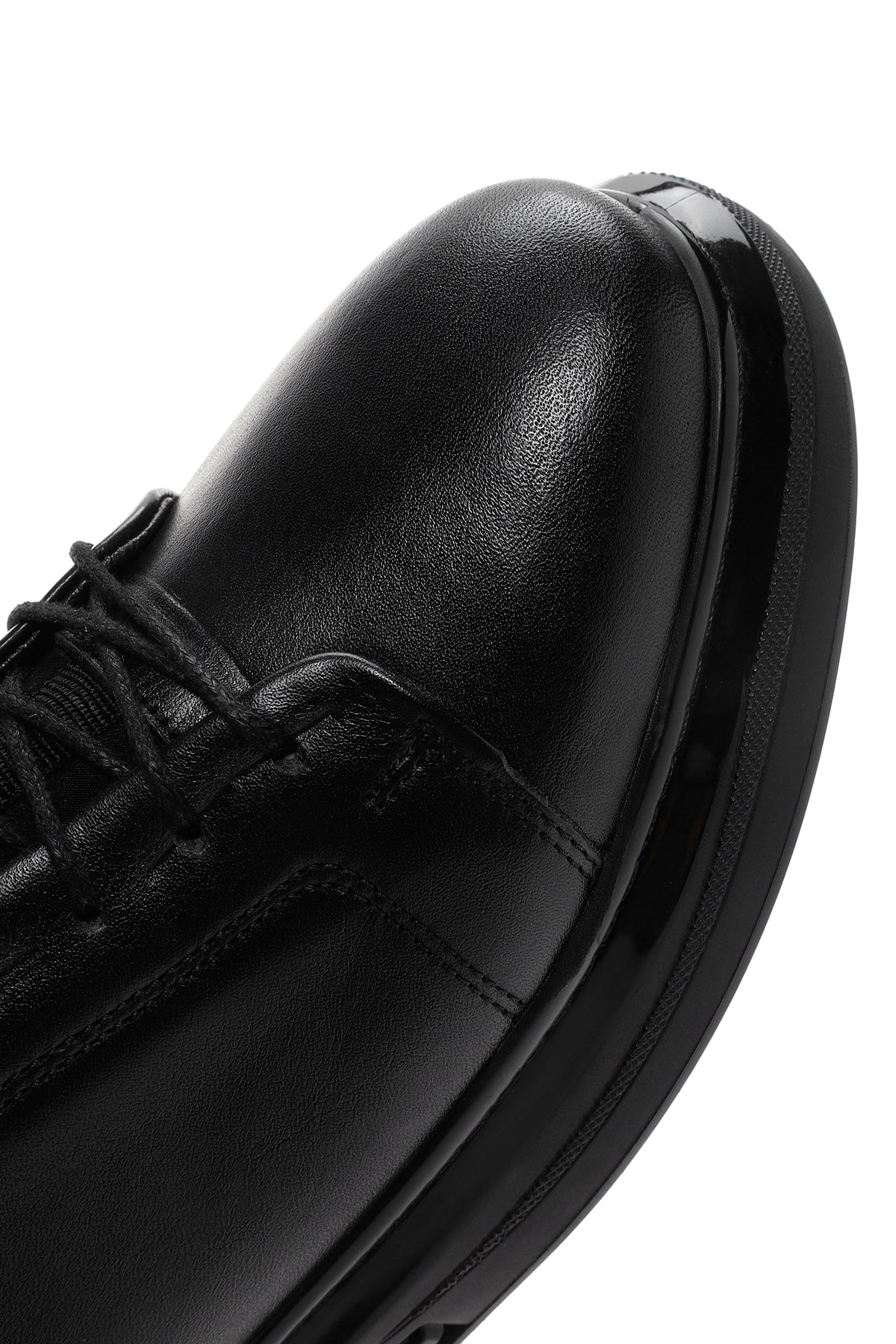 Erkek Siyah Kalın Tabanlı Bağcıklı Deri Sneaker - Image 9