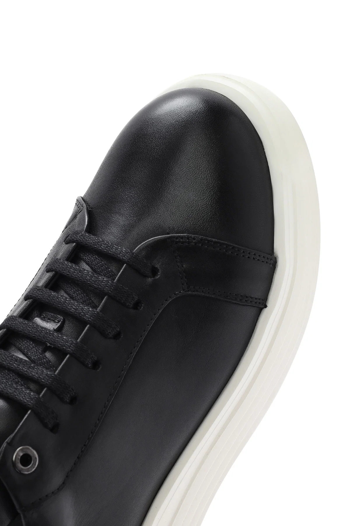 Erkek Siyah Kalın Tabanlı Bağcıklı Deri Sneaker - Image 10