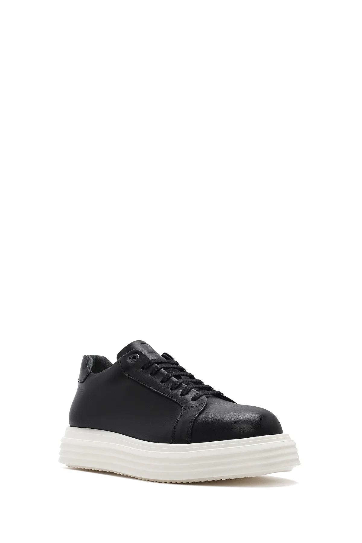 Erkek Siyah Kalın Tabanlı Bağcıklı Deri Sneaker - Image 6