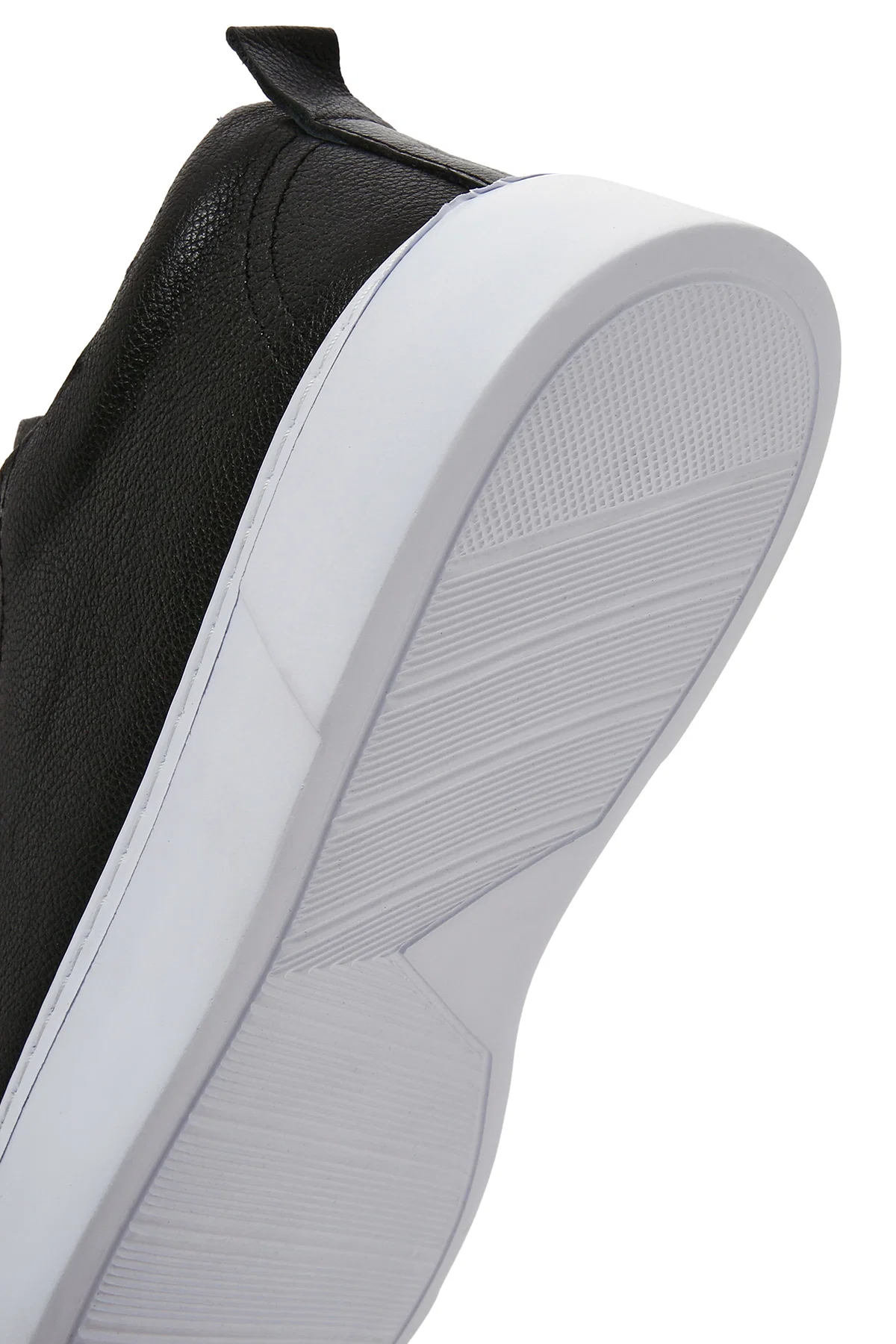 Erkek Siyah Kalın Tabanlı Bağcıklı Deri Sneaker - Image 8
