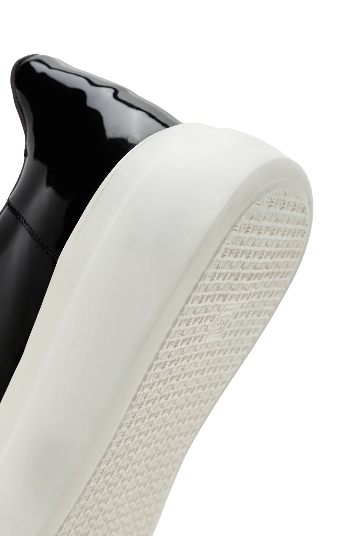 Erkek Siyah Kalın Tabanlı Bağcıklı Rugan Deri Sneaker - Image 8