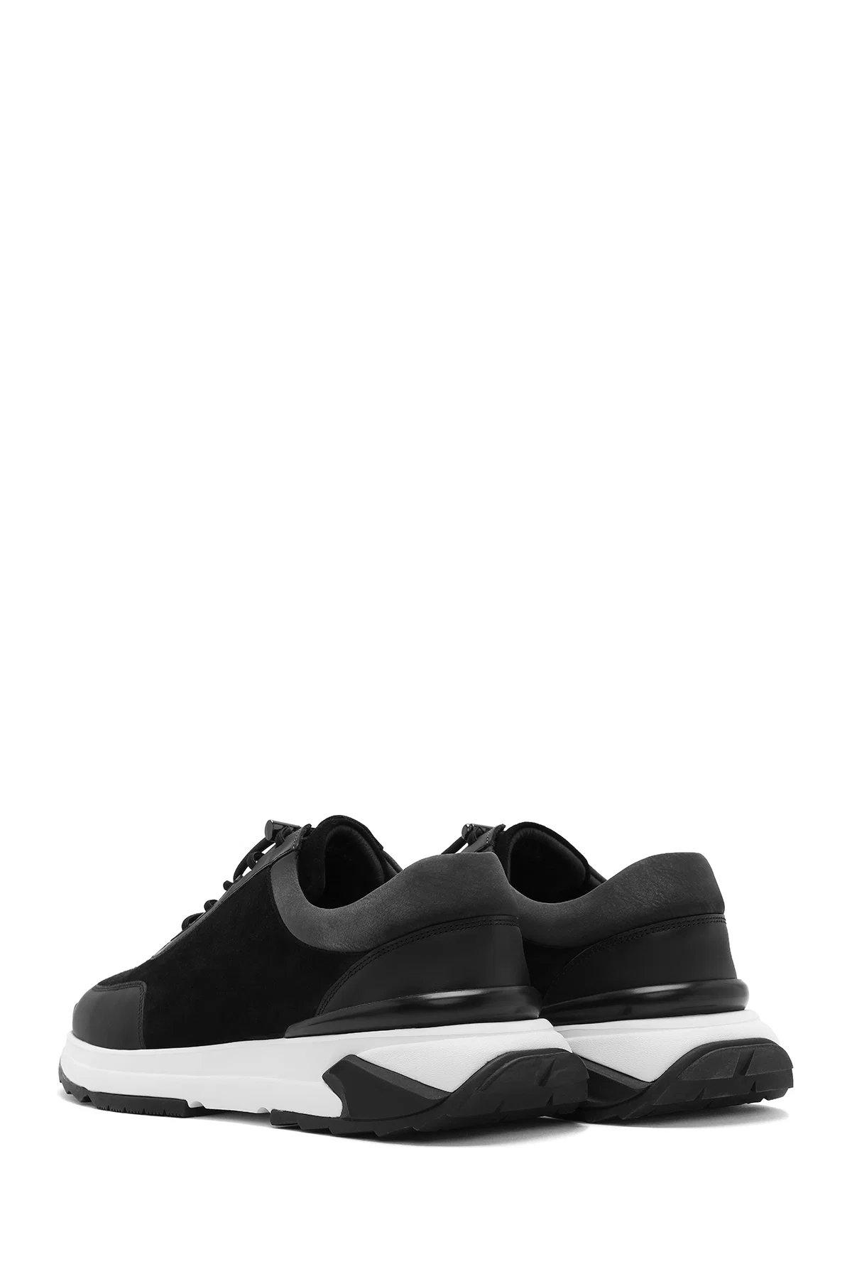 Erkek Siyah Kalın Tabanlı Bağcıklı Süet Deri Sneaker - Image 5