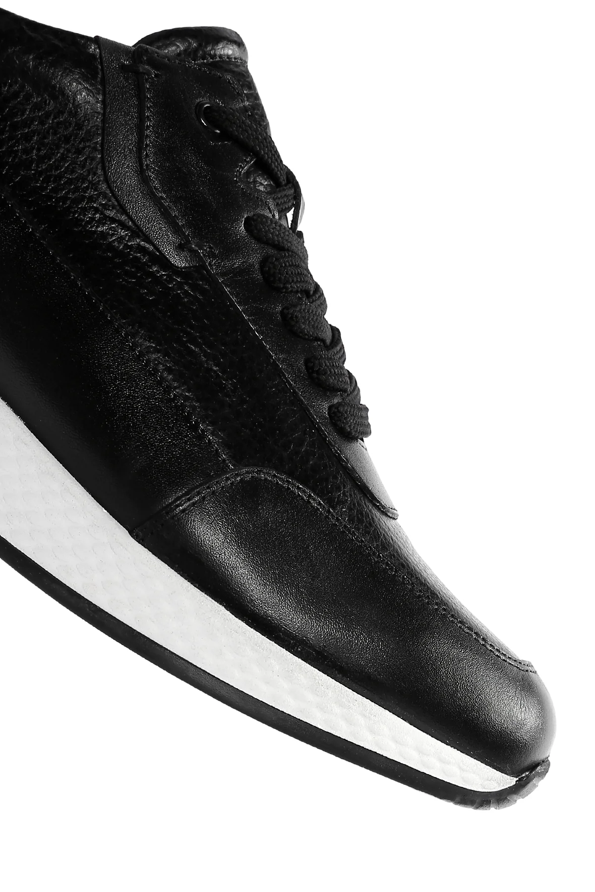 Erkek Siyah Kalın Tabanlı Deri Casual Sneaker - Image 10