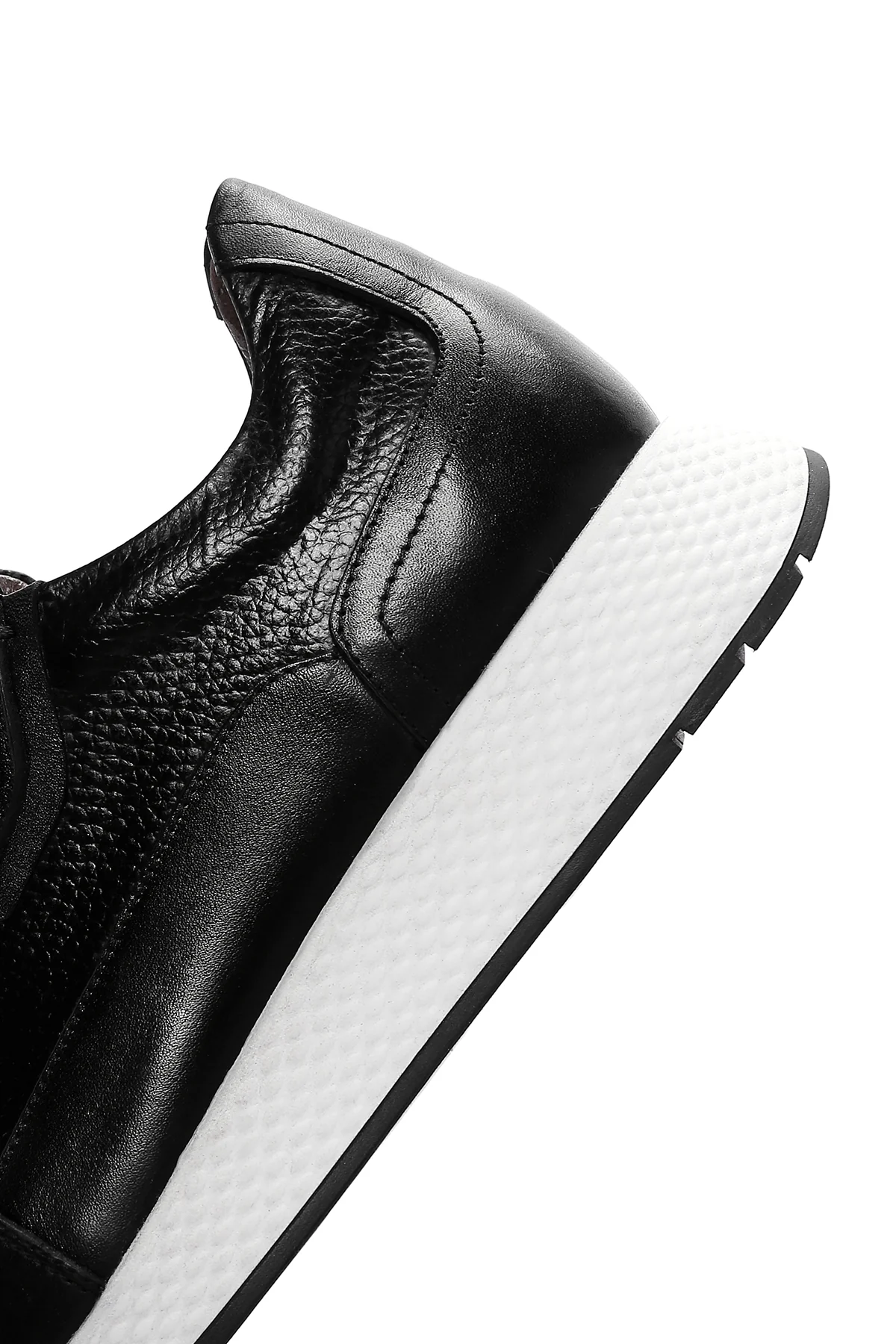 Erkek Siyah Kalın Tabanlı Deri Casual Sneaker - Image 7