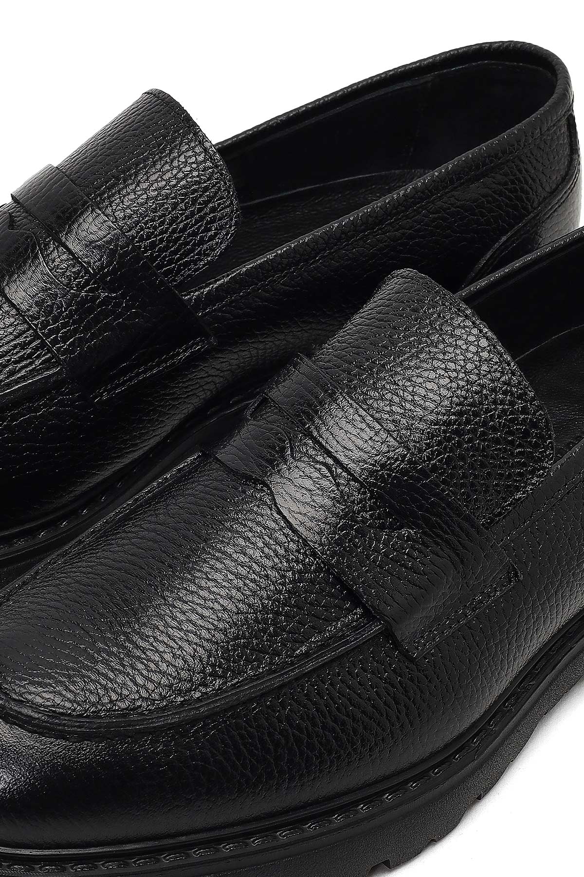 Erkek Siyah Kalın Tabanlı Deri Loafer - Image 10