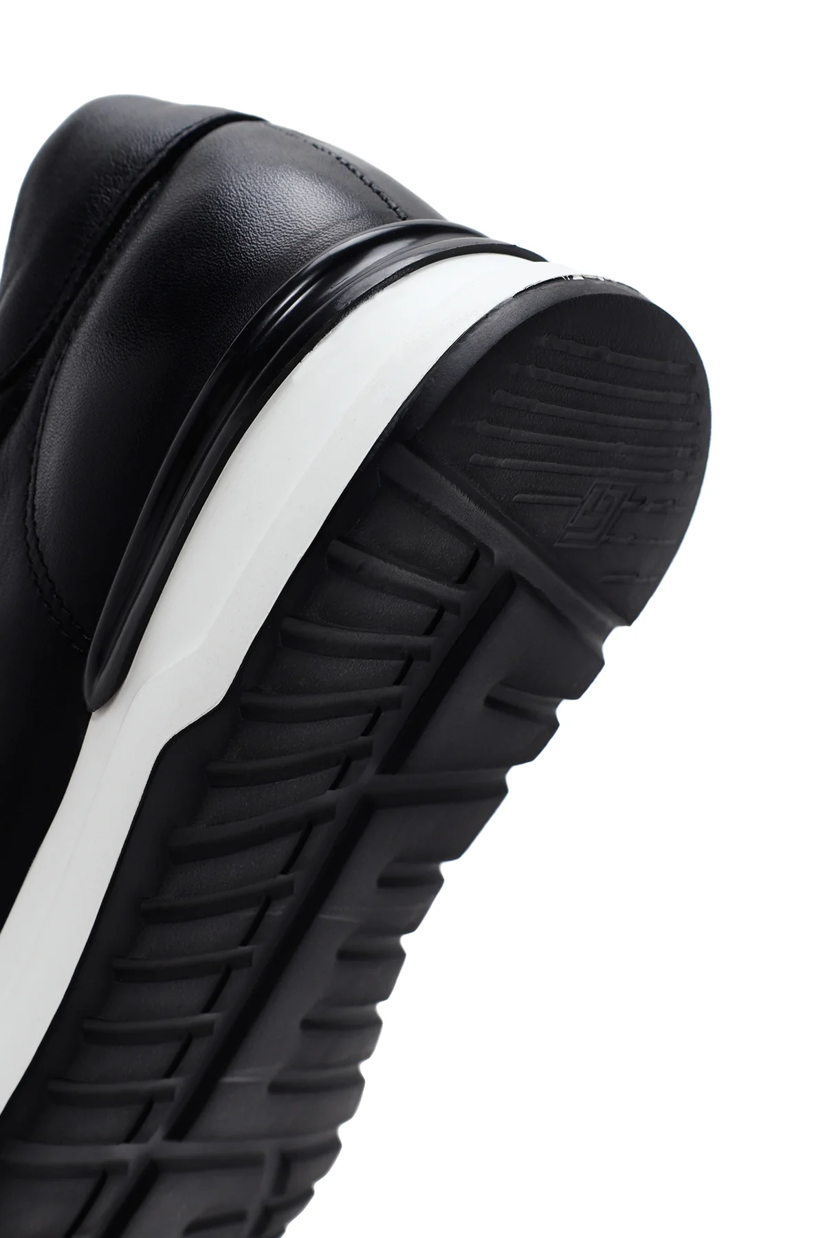Erkek Siyah Kalın Tabanlı Deri Sneaker - Image 8