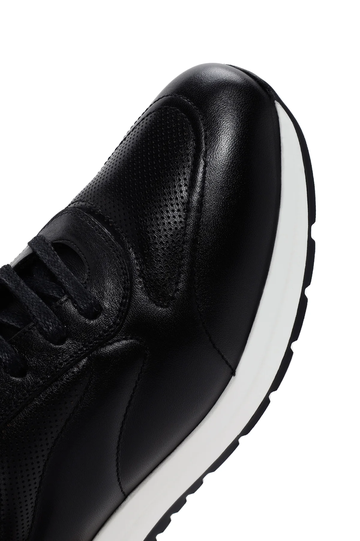 Erkek Siyah Kalın Tabanlı Deri Sneaker - Image 9