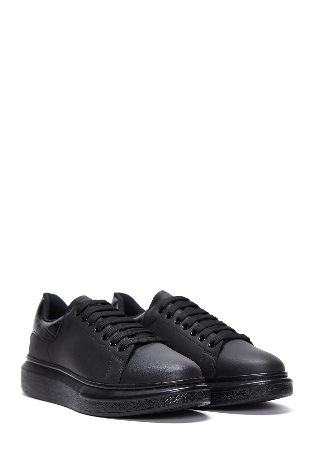 Erkek Siyah Kalın Tabanlı Sneaker - Image 3