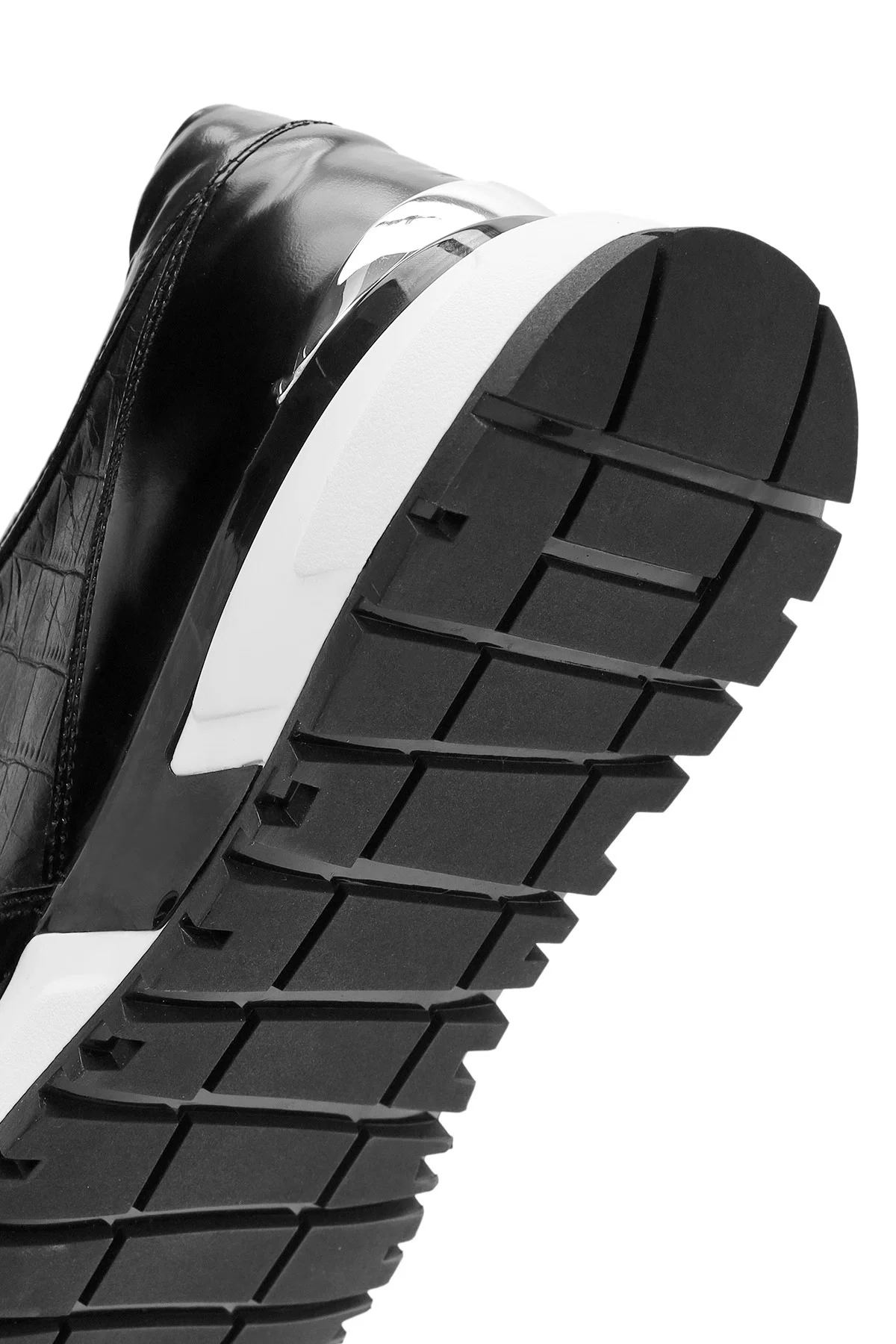 Erkek Siyah Kroko Desenli Deri Sneaker - Image 8