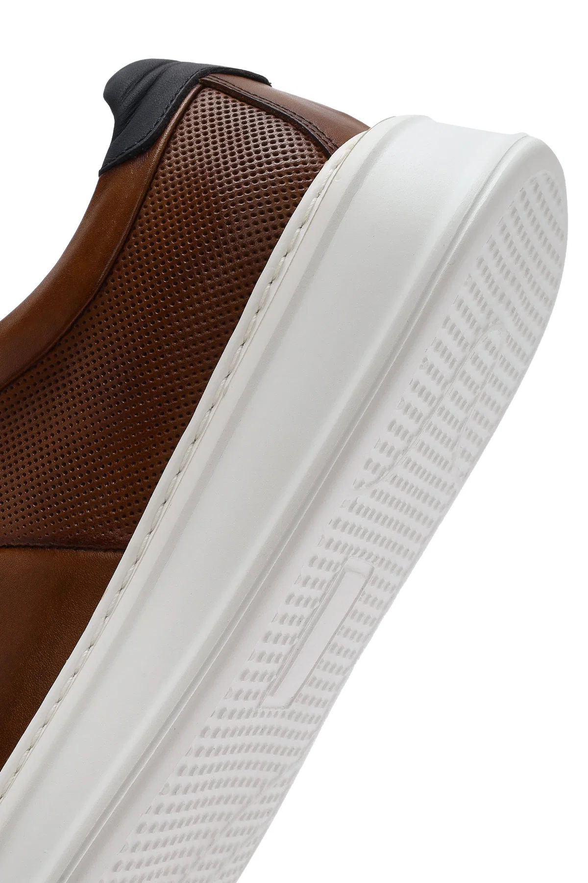 Erkek Taba Bağcıklı Kalın Tabanlı Deri Sneaker - Image 8