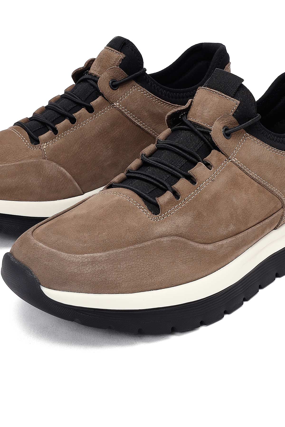 Erkek Vizon Bağcıklı Nubuk Deri Casual Sneaker - Image 10