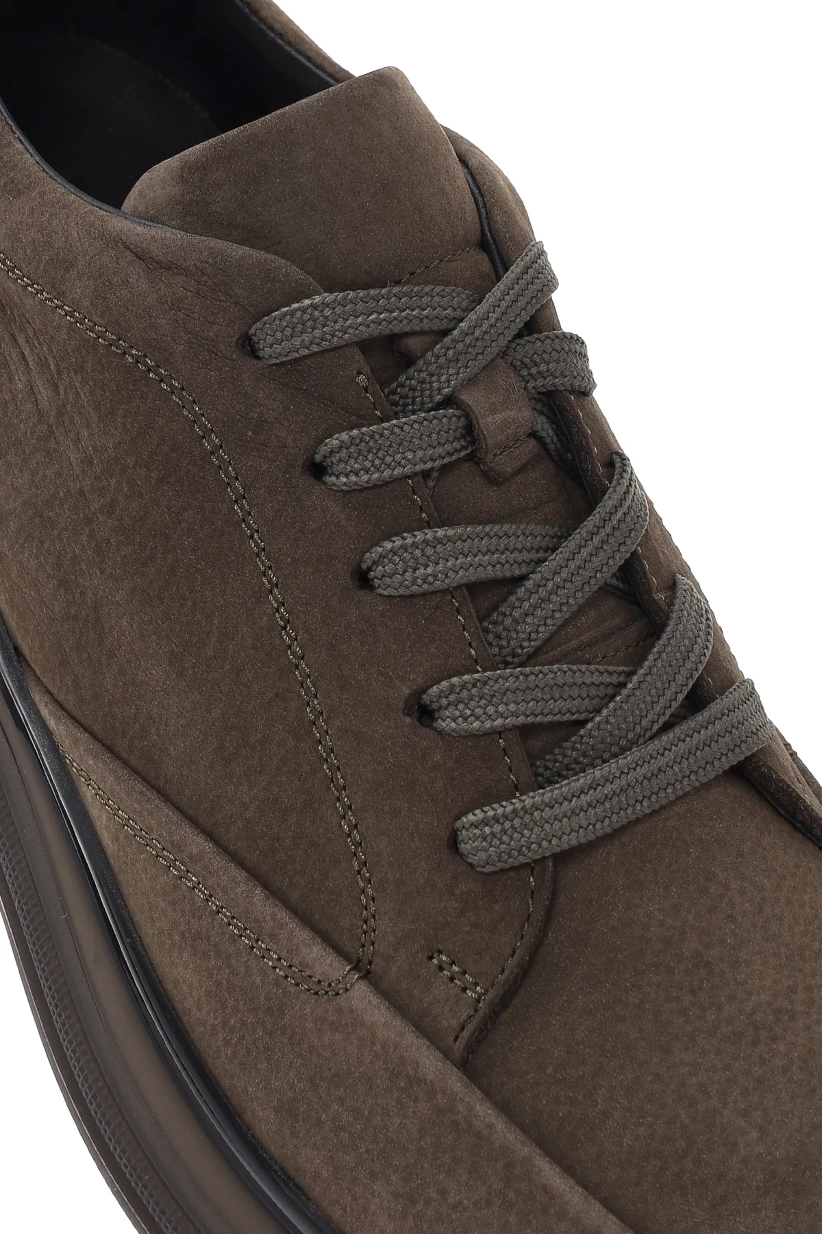 Erkek Yeşil Bağcıklı Nubuk Deri Sneaker - Image 9