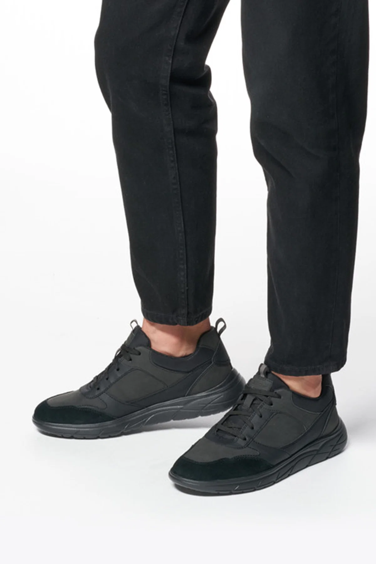 Geox Erkek Siyah Nebula Bağcıklı Kumaş Sneaker - Image 2