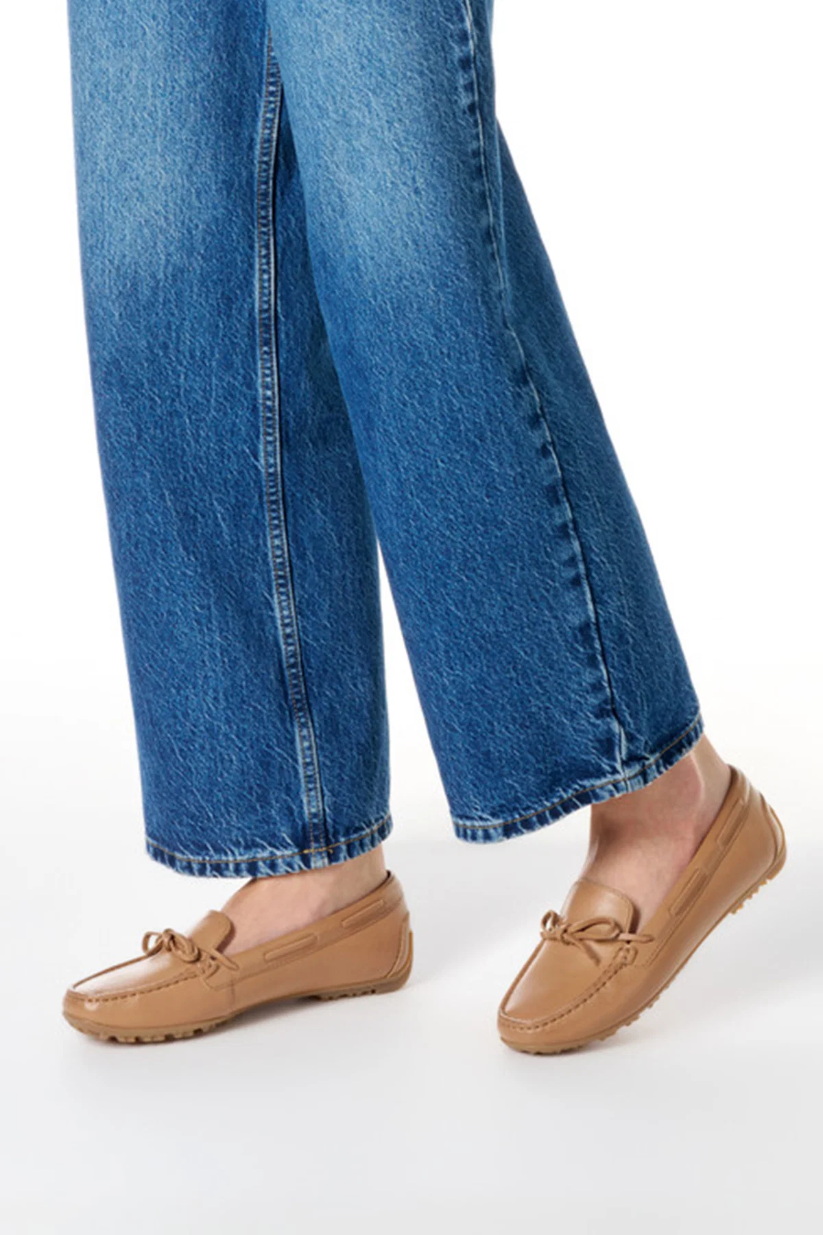 Geox Kadın Bej Deri Loafer - Image 2