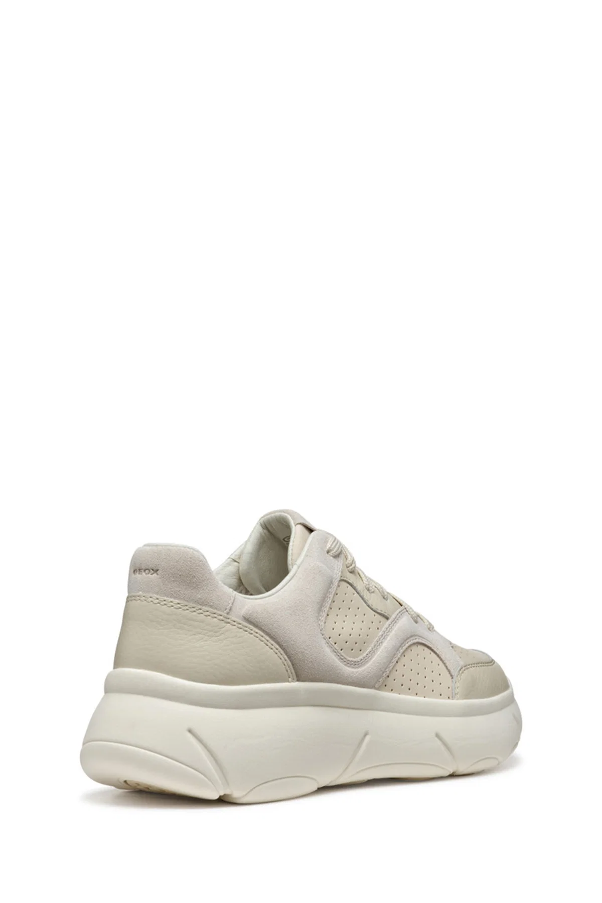 Geox Kadın Bej Nebula 2.0 X B Bağcıklı Kalın Tabanlı Deri Sneaker - Image 4