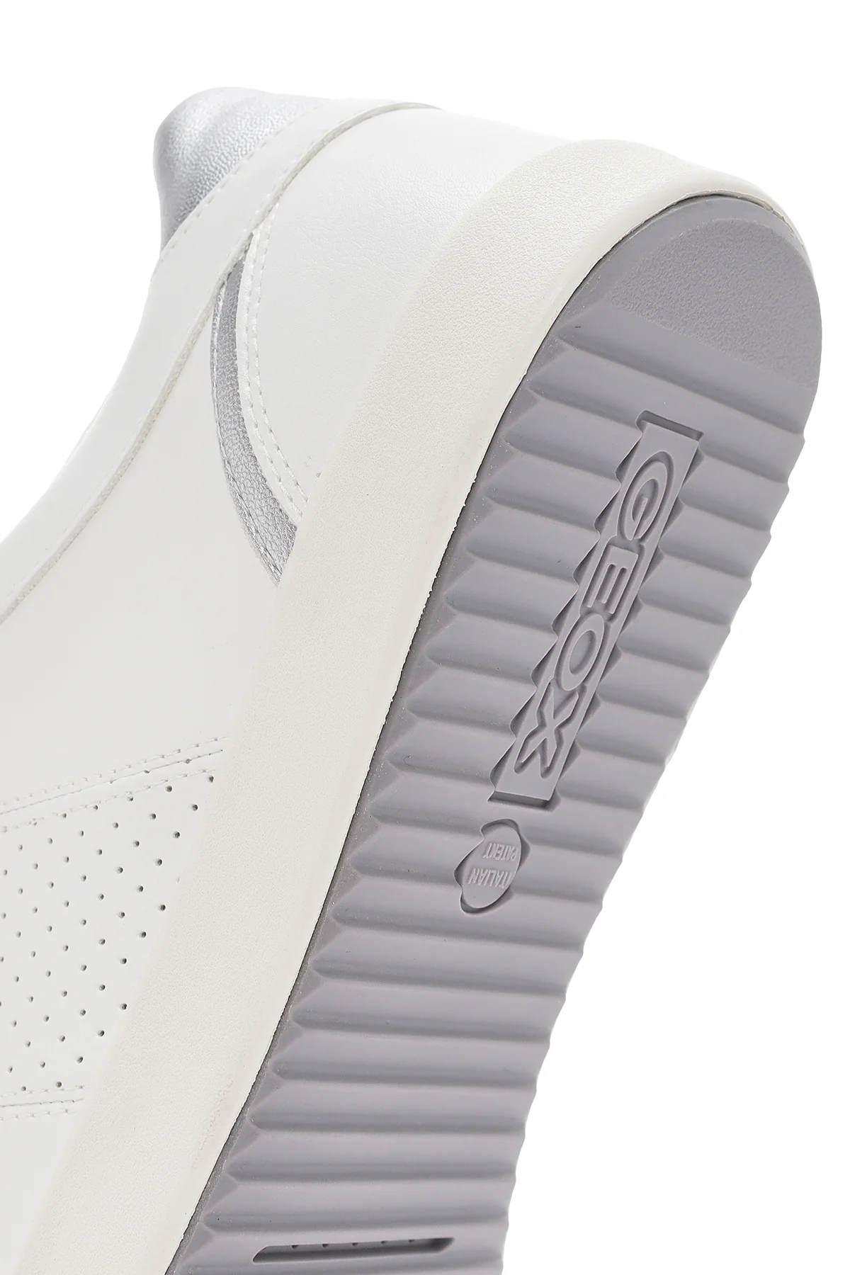 Geox Kadın Beyaz Blomiee Bağcıklı Deri Sneaker - Image 8