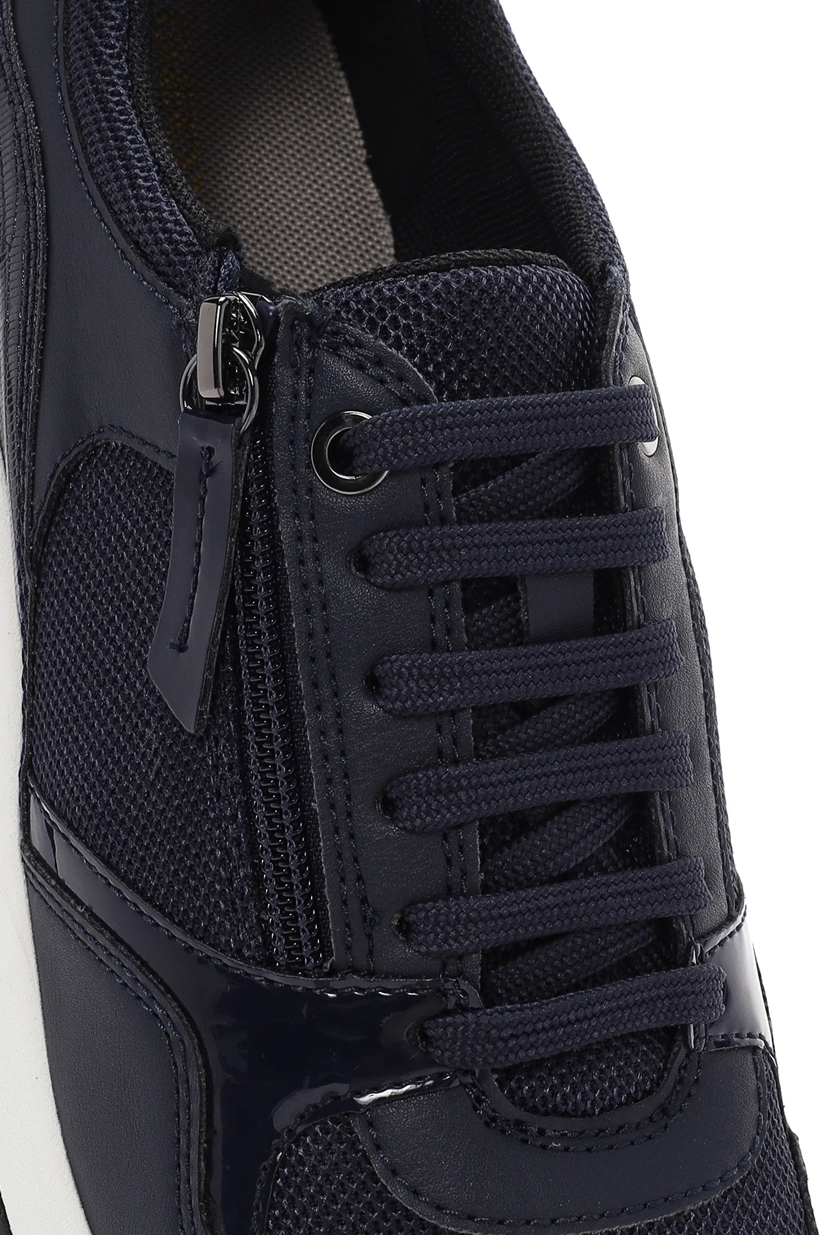Geox Kadın Lacivert Bulmya Bağcıklı Deri Sneaker - Image 10