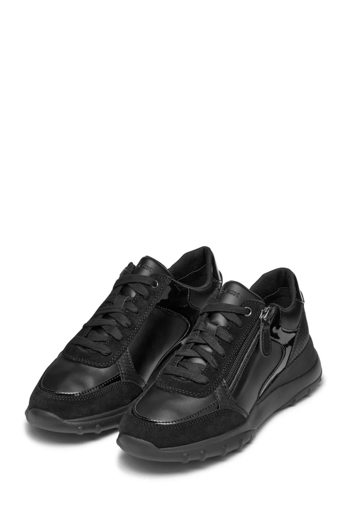 Geox Kadın Siyah Bağcıklı Kalın Tabanlı Deri Sneaker - Image 3
