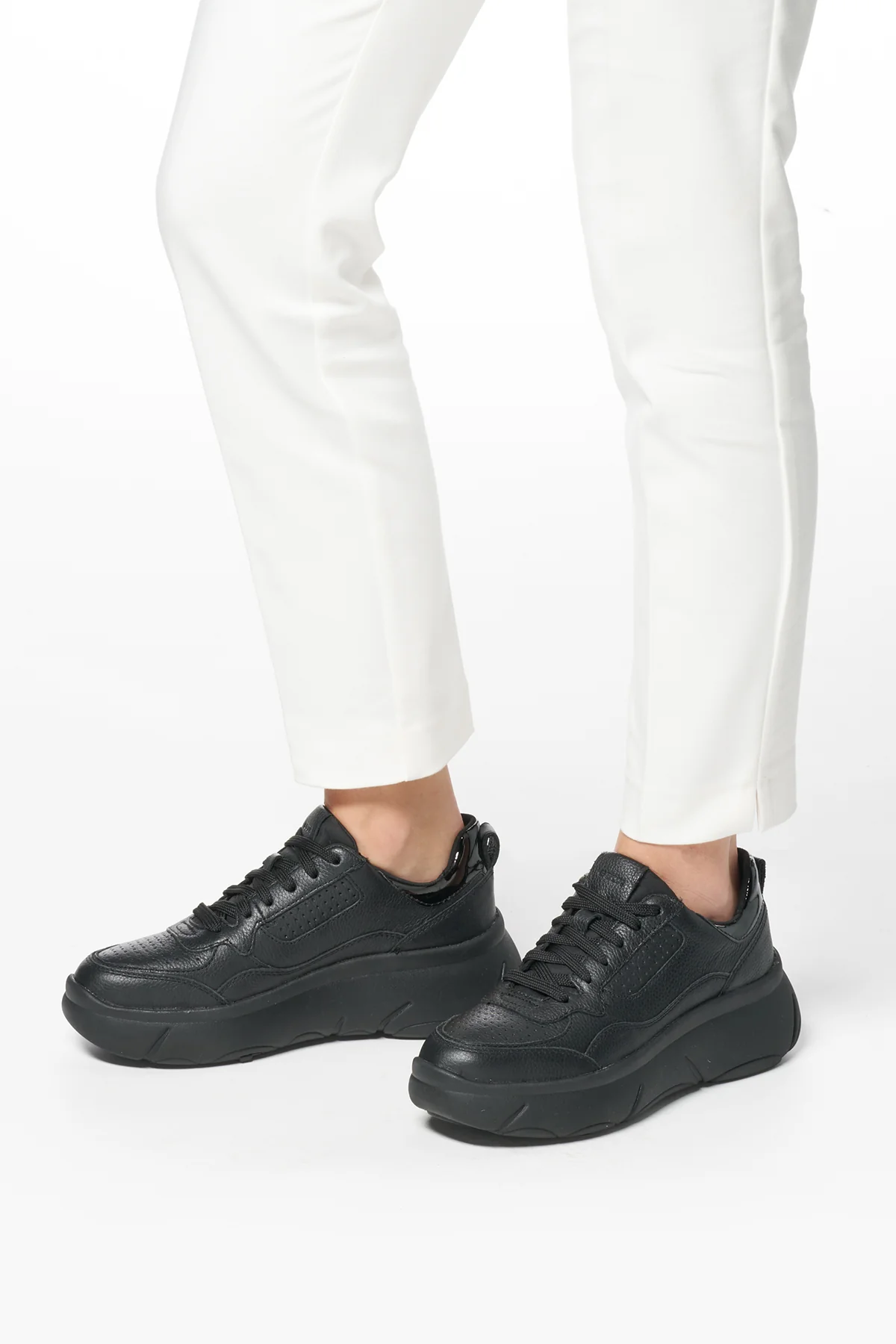 Geox Kadın Siyah Nebula 2.0 X Kalın Taban Sneaker - Image 6