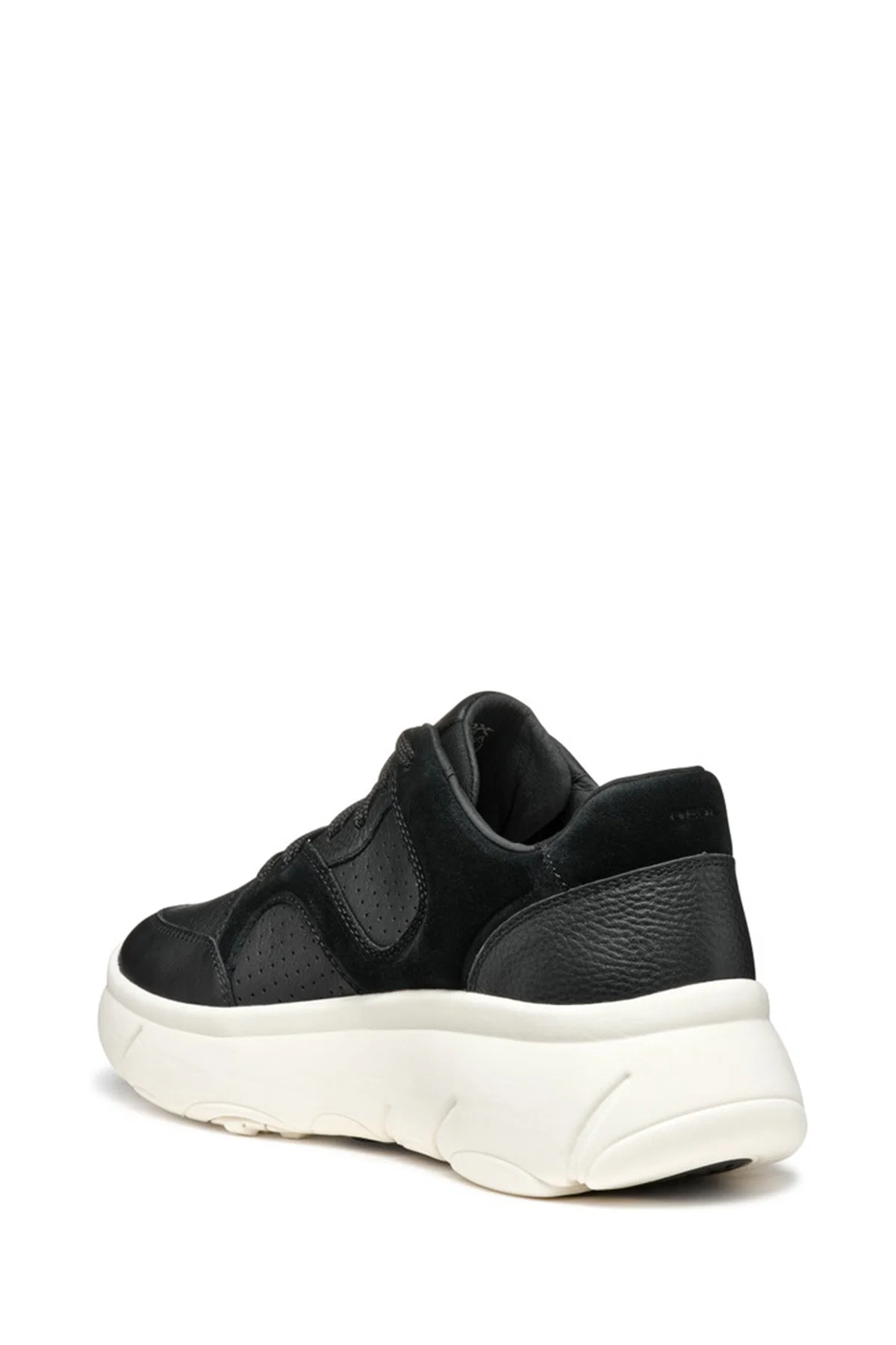 Geox Kadın Siyah Nebula Bağcıklı Kalın Tabanlı Deri Sneaker - Image 3