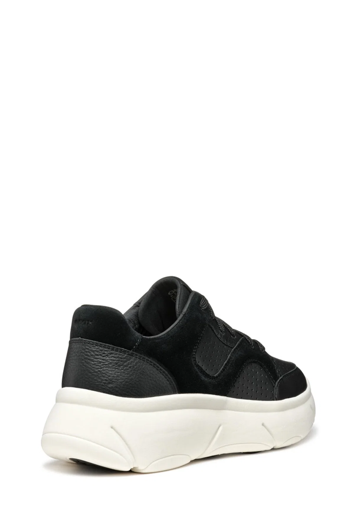 Geox Kadın Siyah Nebula Bağcıklı Kalın Tabanlı Deri Sneaker - Image 4