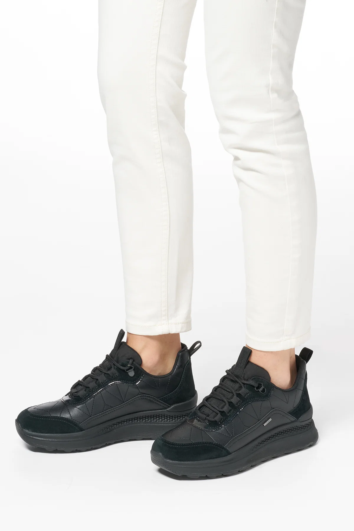 Geox Kadın Siyah Spherica Actif X2 Abx Bağcıklı Waterproof Sneaker - Image 4