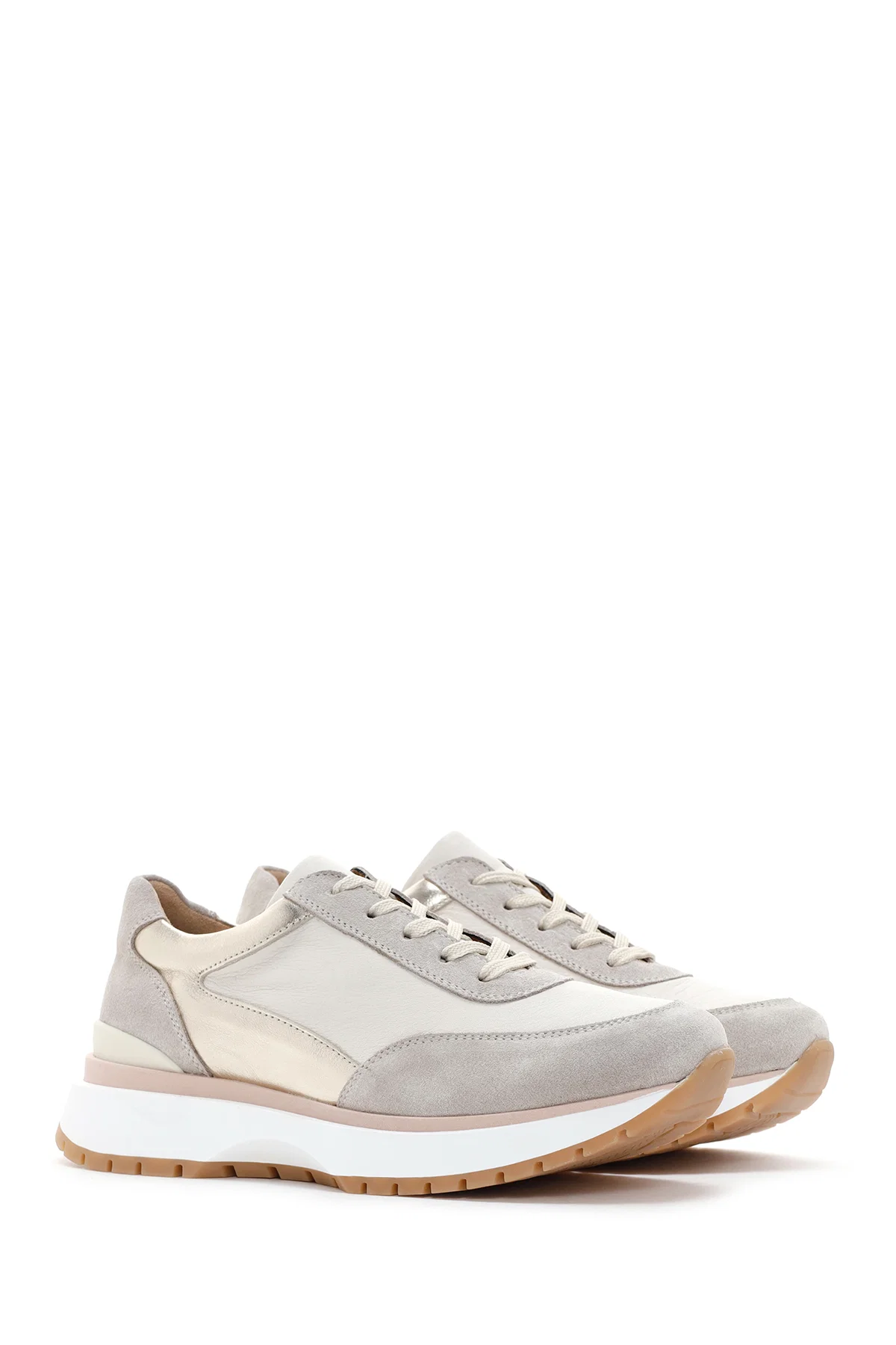 Kadın Bej Bağcıklı Deri Sneaker - Image 3