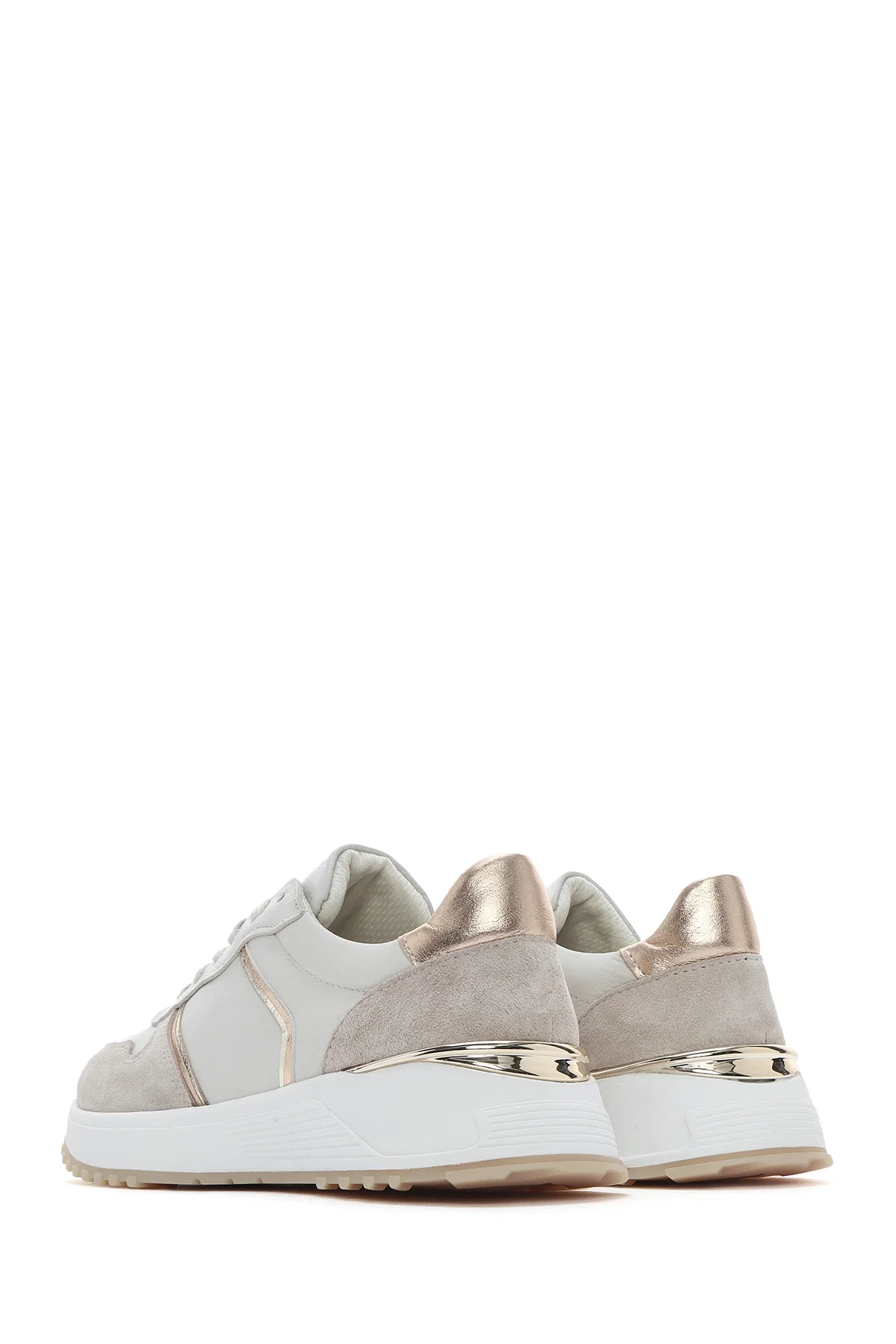 Kadın Bej Bağcıklı Deri Sneaker - Image 5