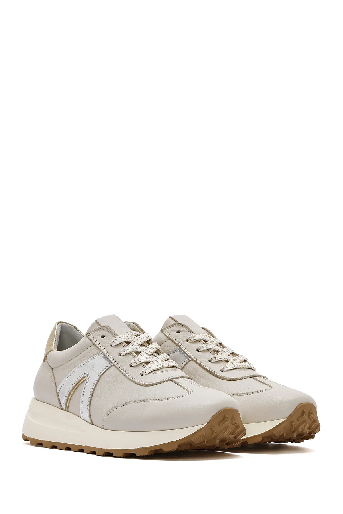 Kadın Bej Bağcıklı Deri Sneaker - Image 3