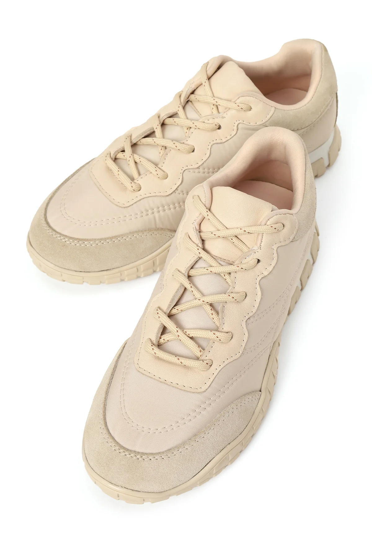 Kadın Bej Bağcıklı Deri Sneaker - Image 11