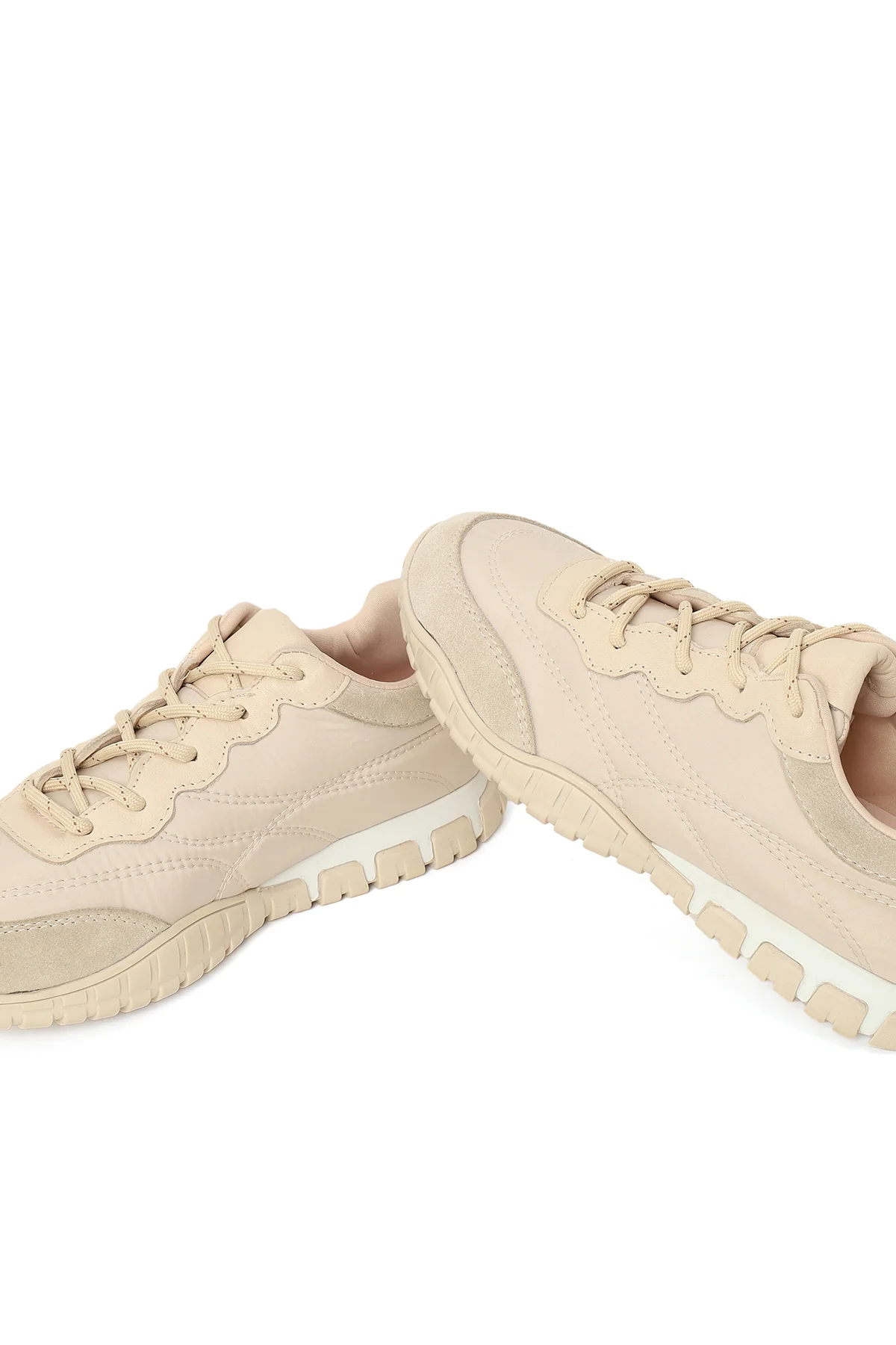 Kadın Bej Bağcıklı Deri Sneaker - Image 13