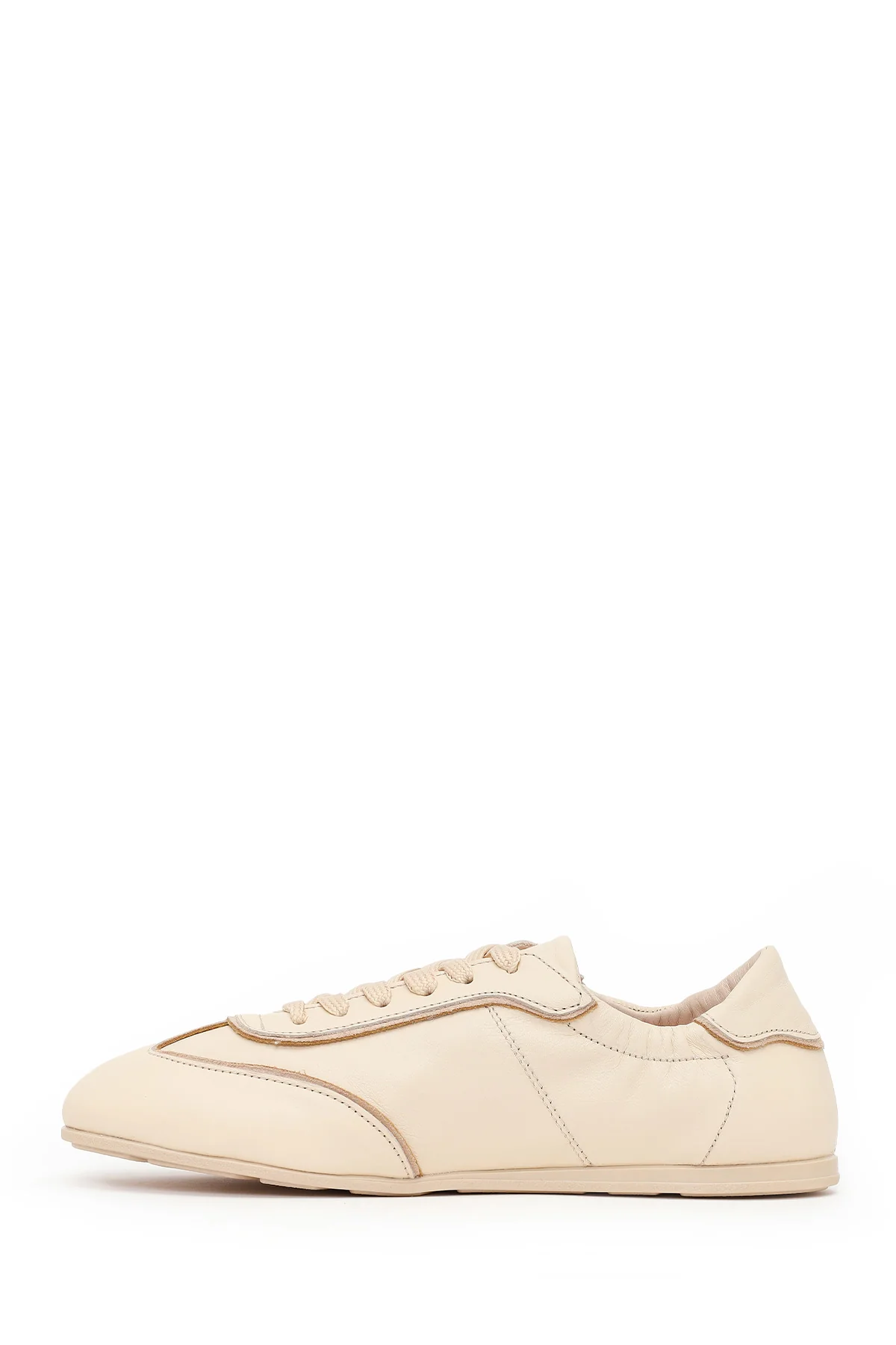Kadın Bej Bağcıklı Deri Sneaker - Image 3