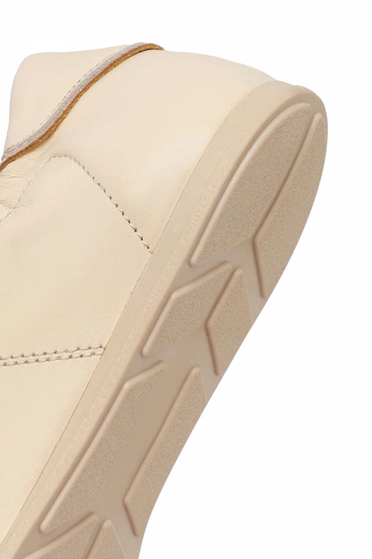 Kadın Bej Bağcıklı Deri Sneaker - Image 8