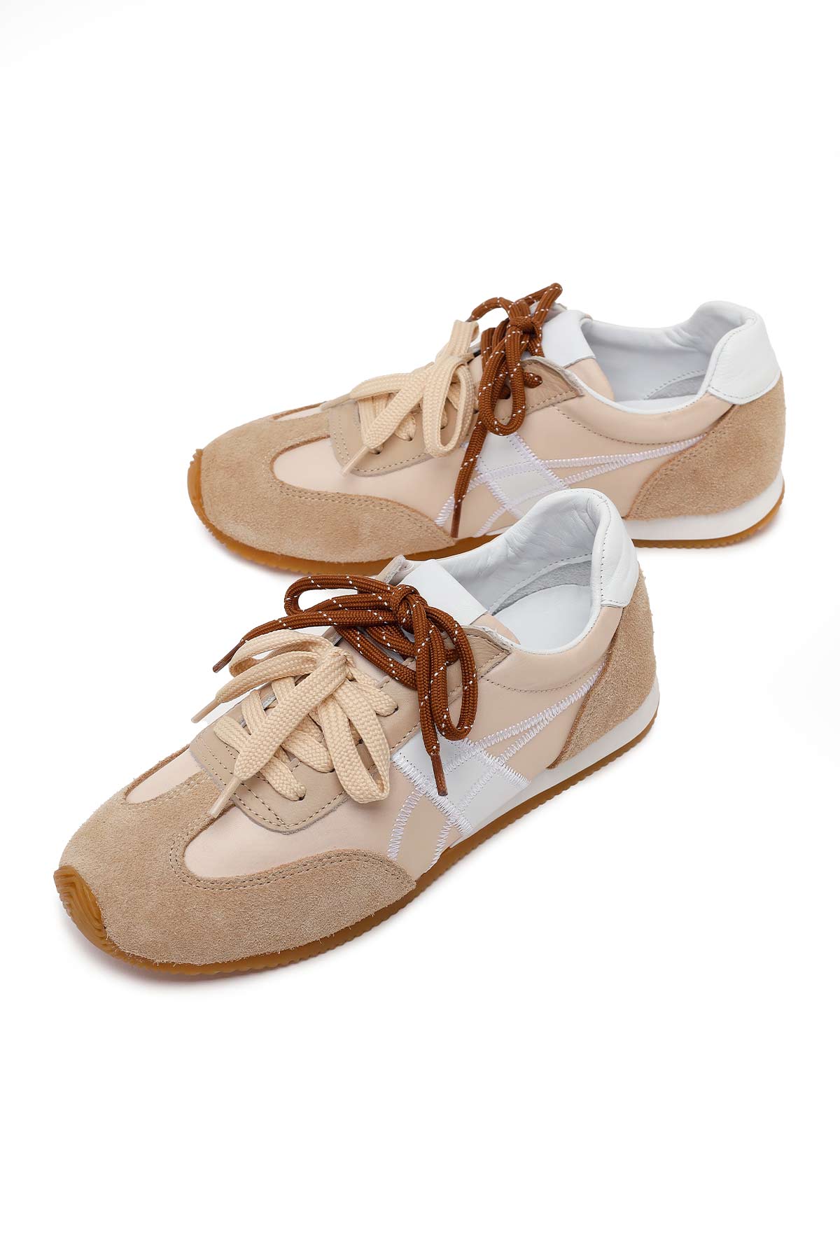 Kadın Bej Bağcıklı Deri Sneaker - Image 10