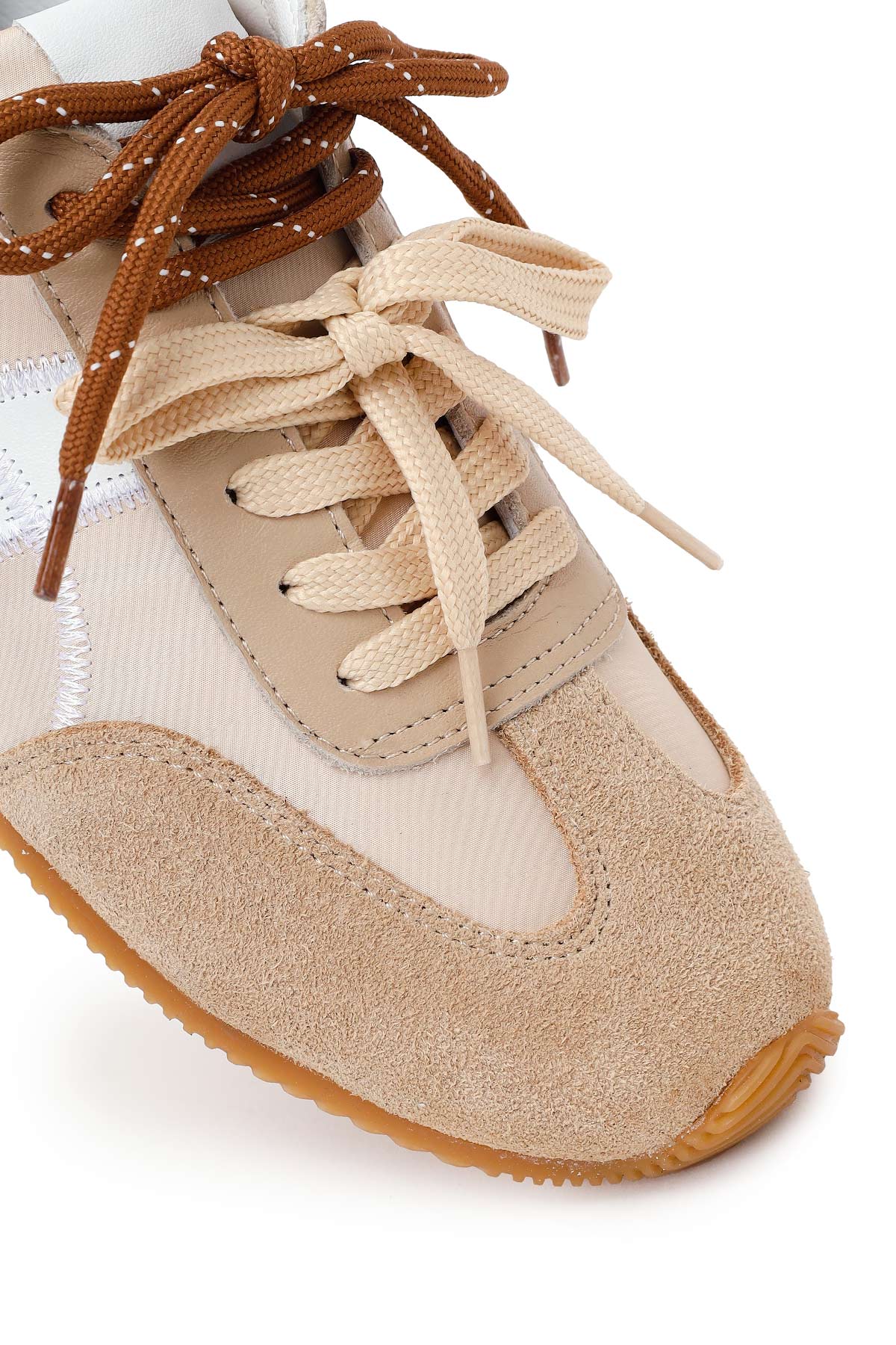 Kadın Bej Bağcıklı Deri Sneaker - Image 9