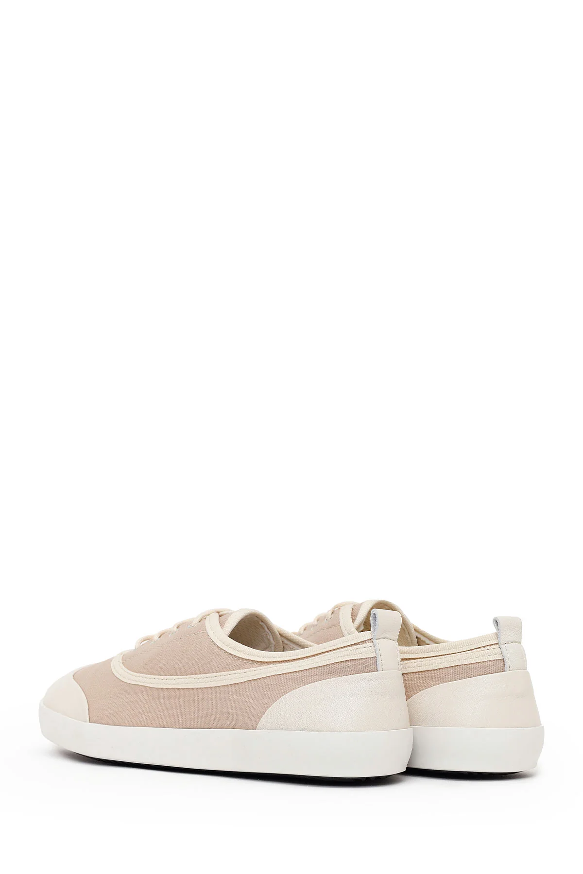 Kadın Bej Bağcıklı Deri Sneaker - Image 6
