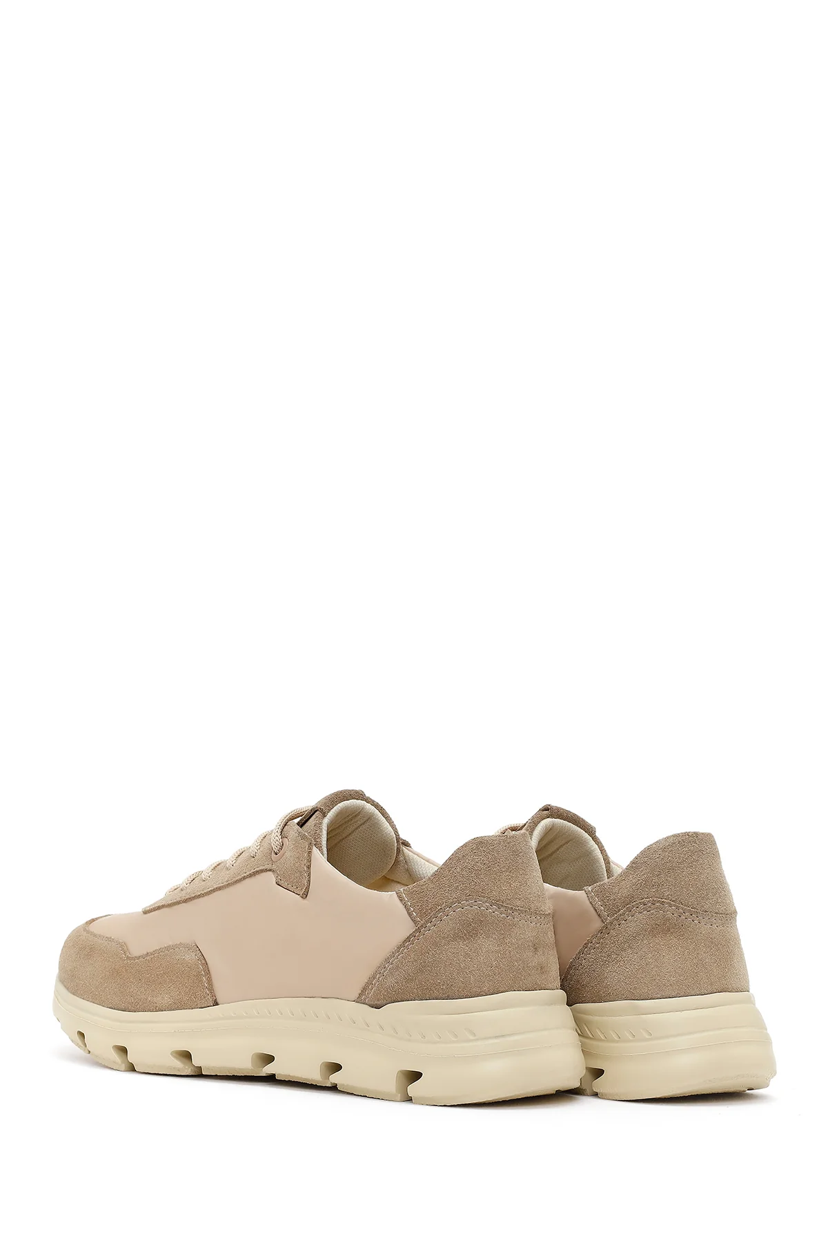 Kadın Bej Bağcıklı Deri Sneaker - Image 6