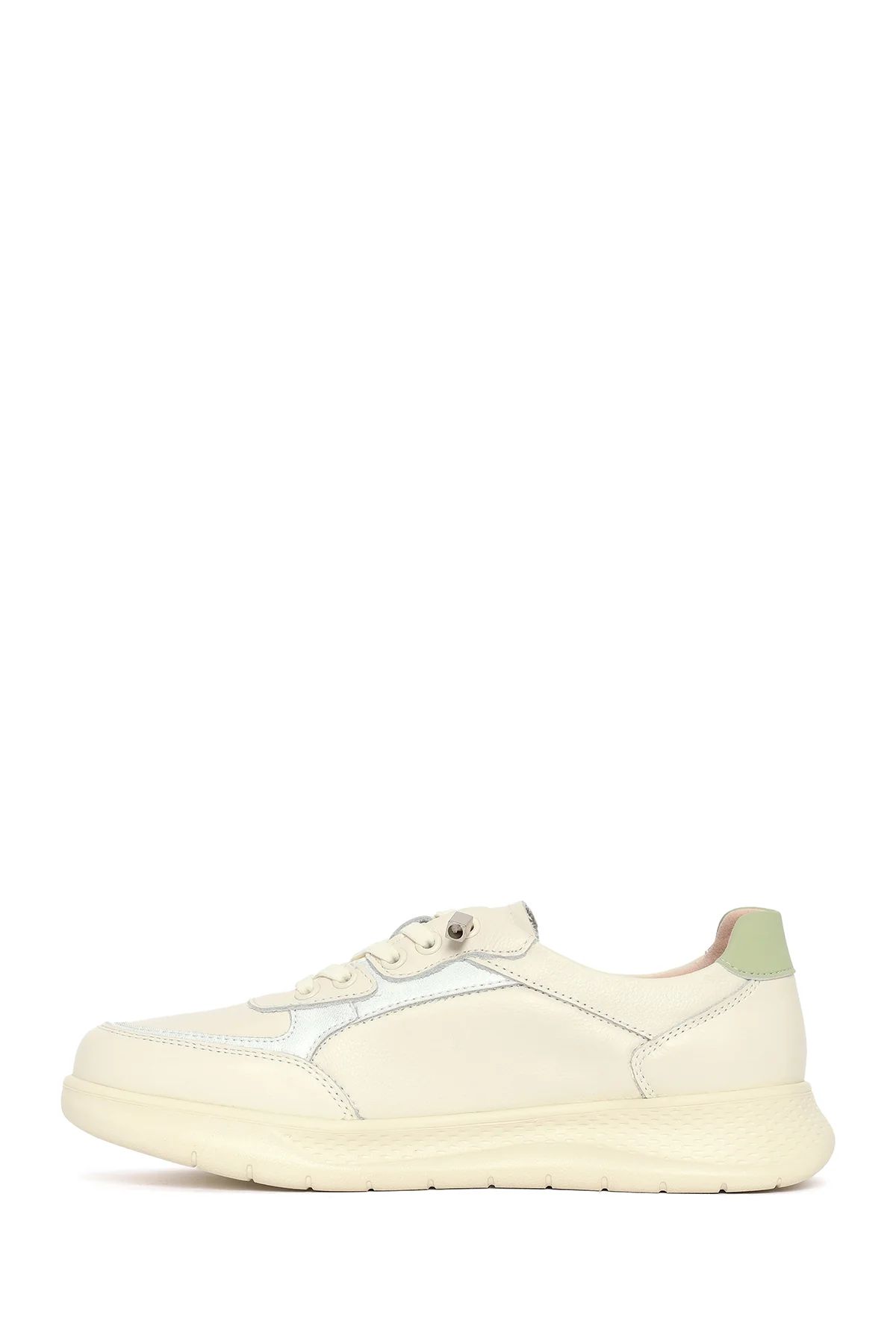 Kadın Bej Bağcıklı Deri Sneaker - Image 3