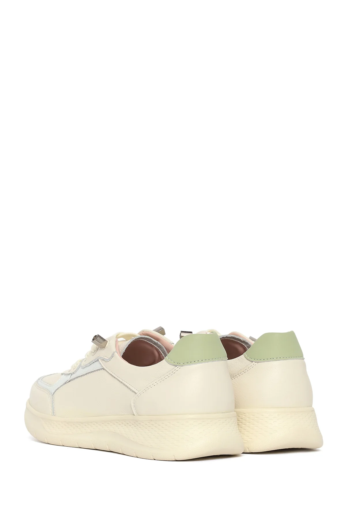 Kadın Bej Bağcıklı Deri Sneaker - Image 6