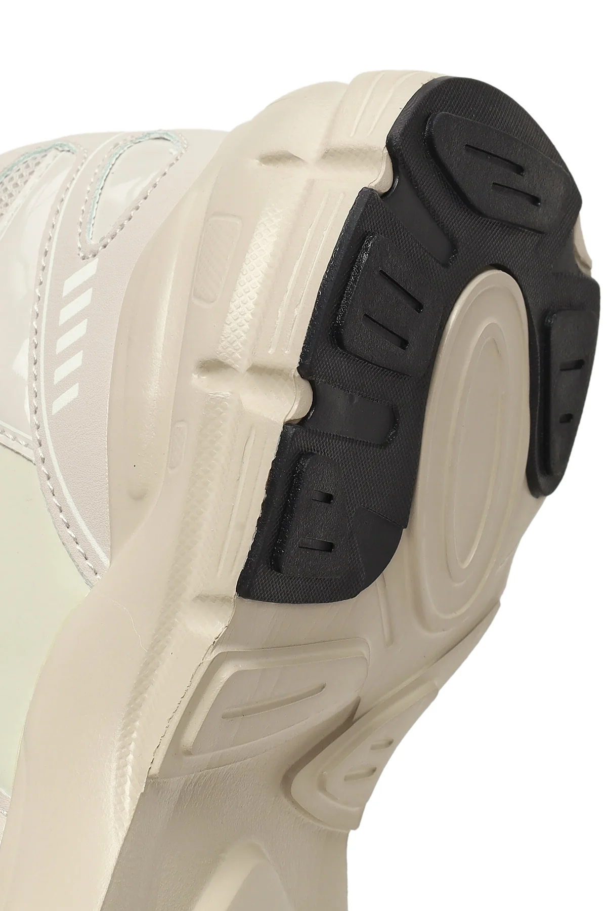 Kadın Bej Bağcıklı Kalın Tabanlı Charmlı Sneaker - Image 9
