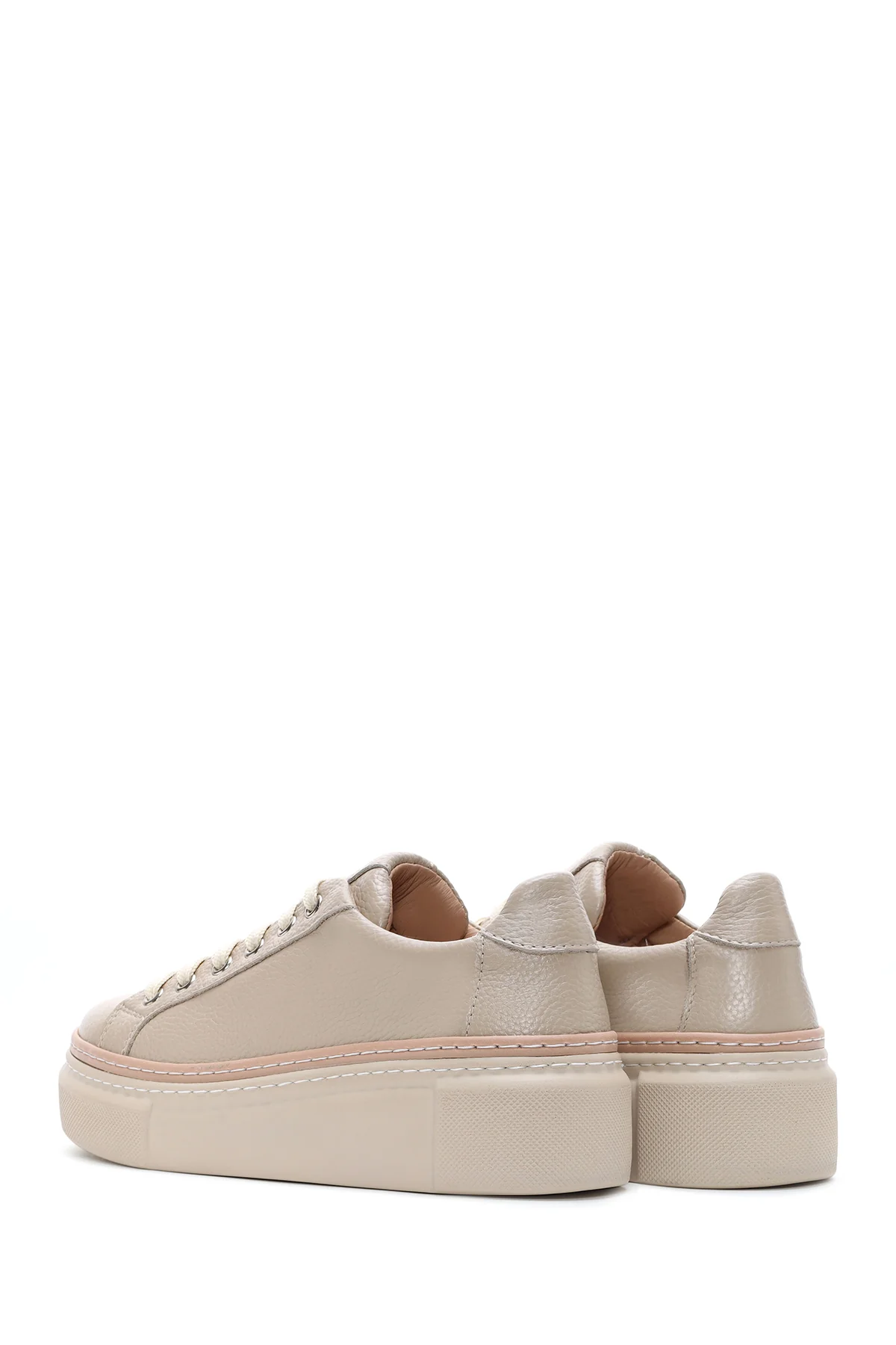Kadın Bej Bağcıklı Kalın Tabanlı Deri Sneaker - Image 5