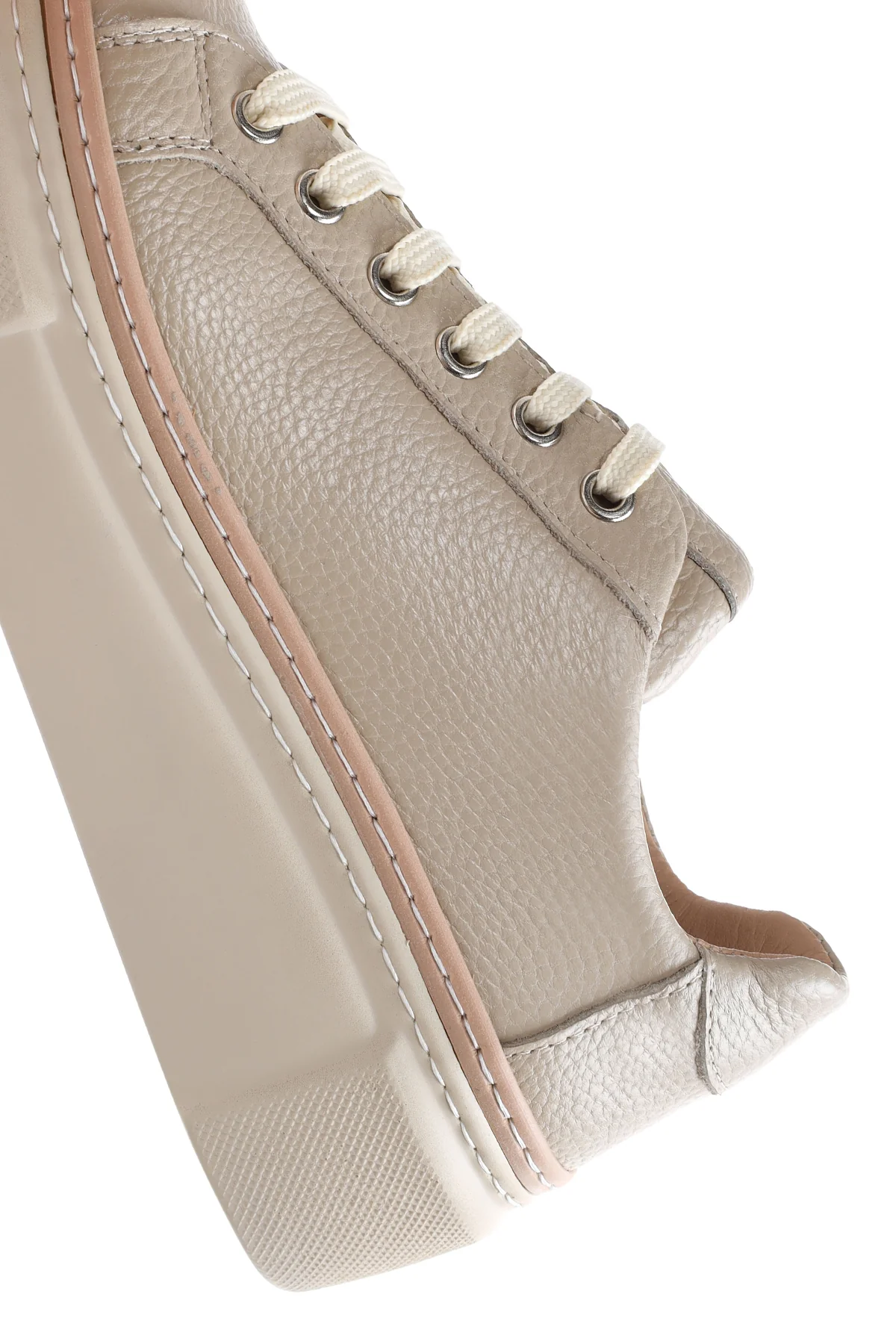 Kadın Bej Bağcıklı Kalın Tabanlı Deri Sneaker - Image 7