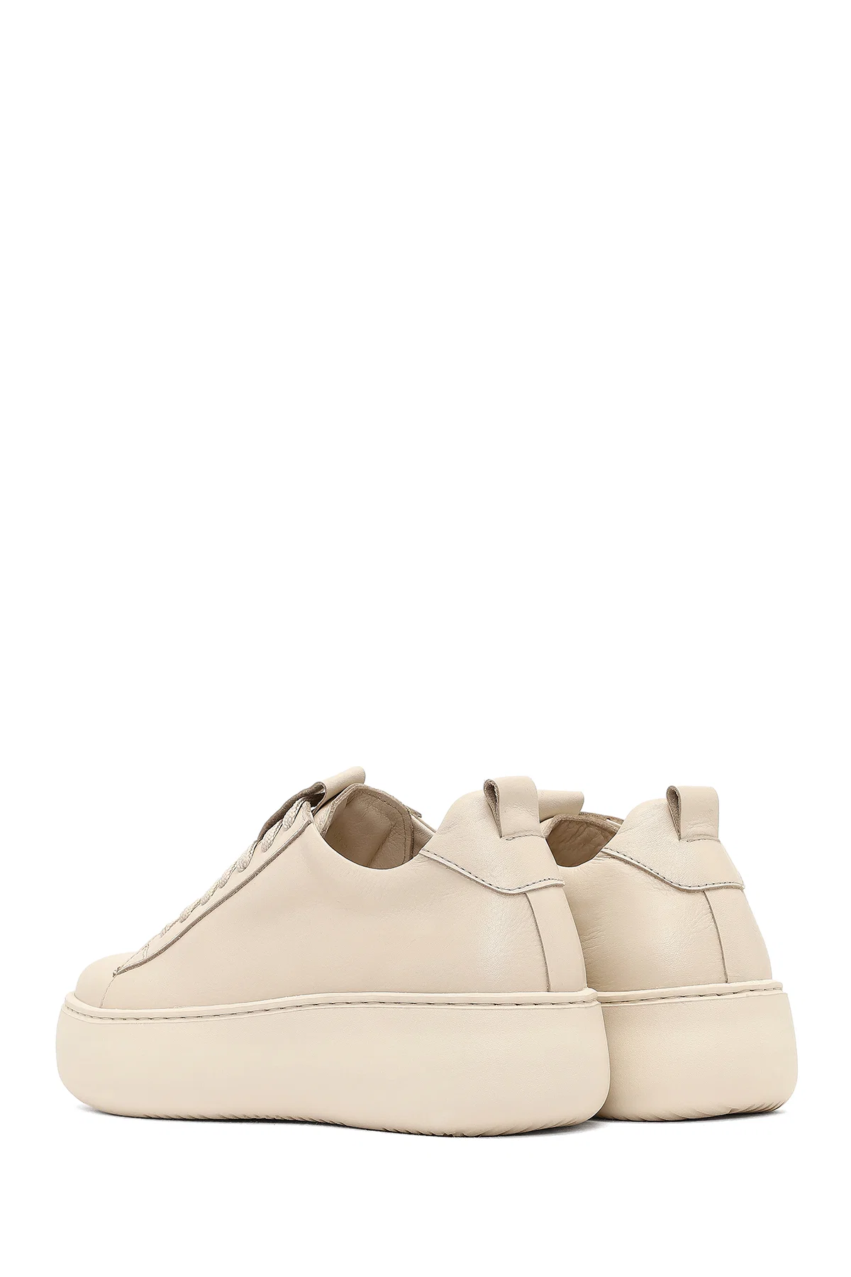 Kadın Bej Bağcıklı Kalın Tabanlı Deri Sneaker - Image 5