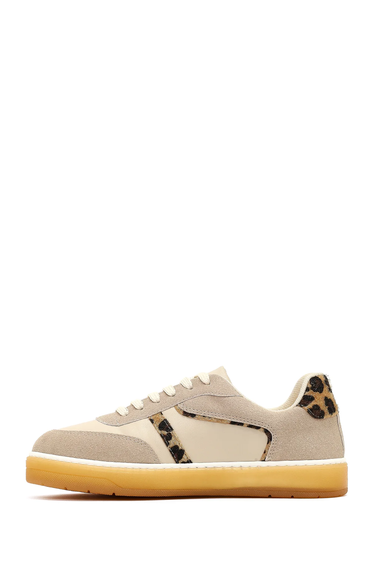 Kadın Bej Bağcıklı Kalın Tabanlı Desenli Sneaker - Image 2